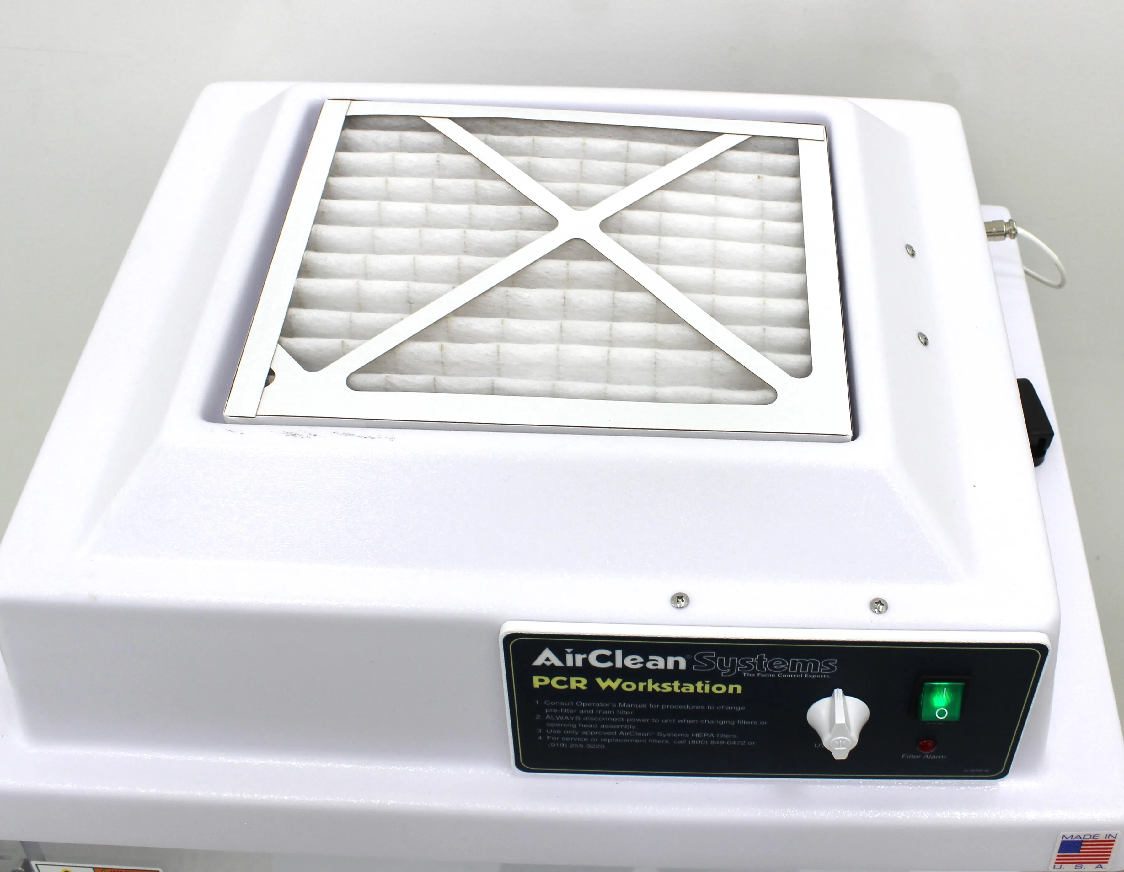 AirClean Systems PCR workstation Model: AC624LFUV