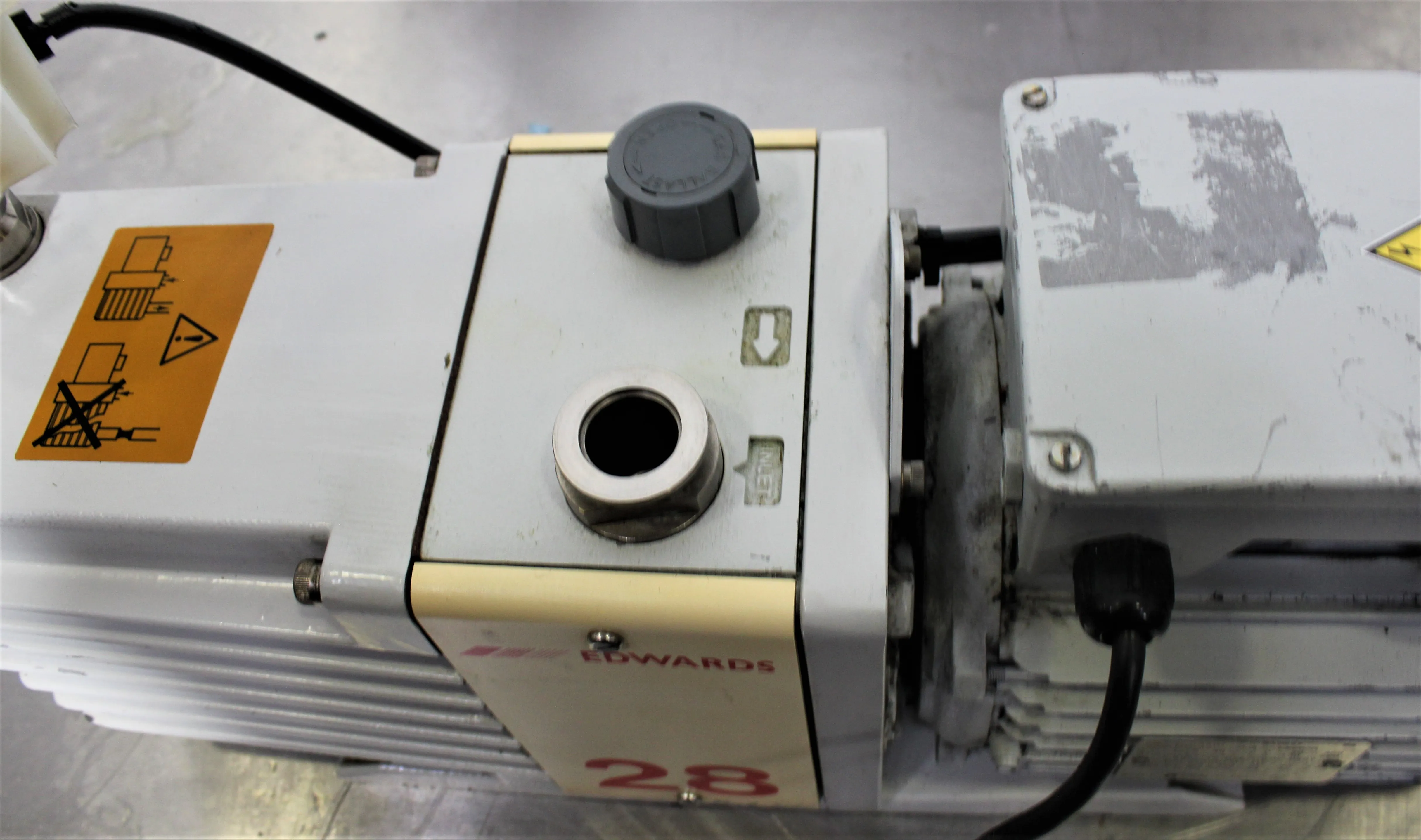 Edwards E2M28 Rotary Vane Vacuum Pump 220V 60Hz US