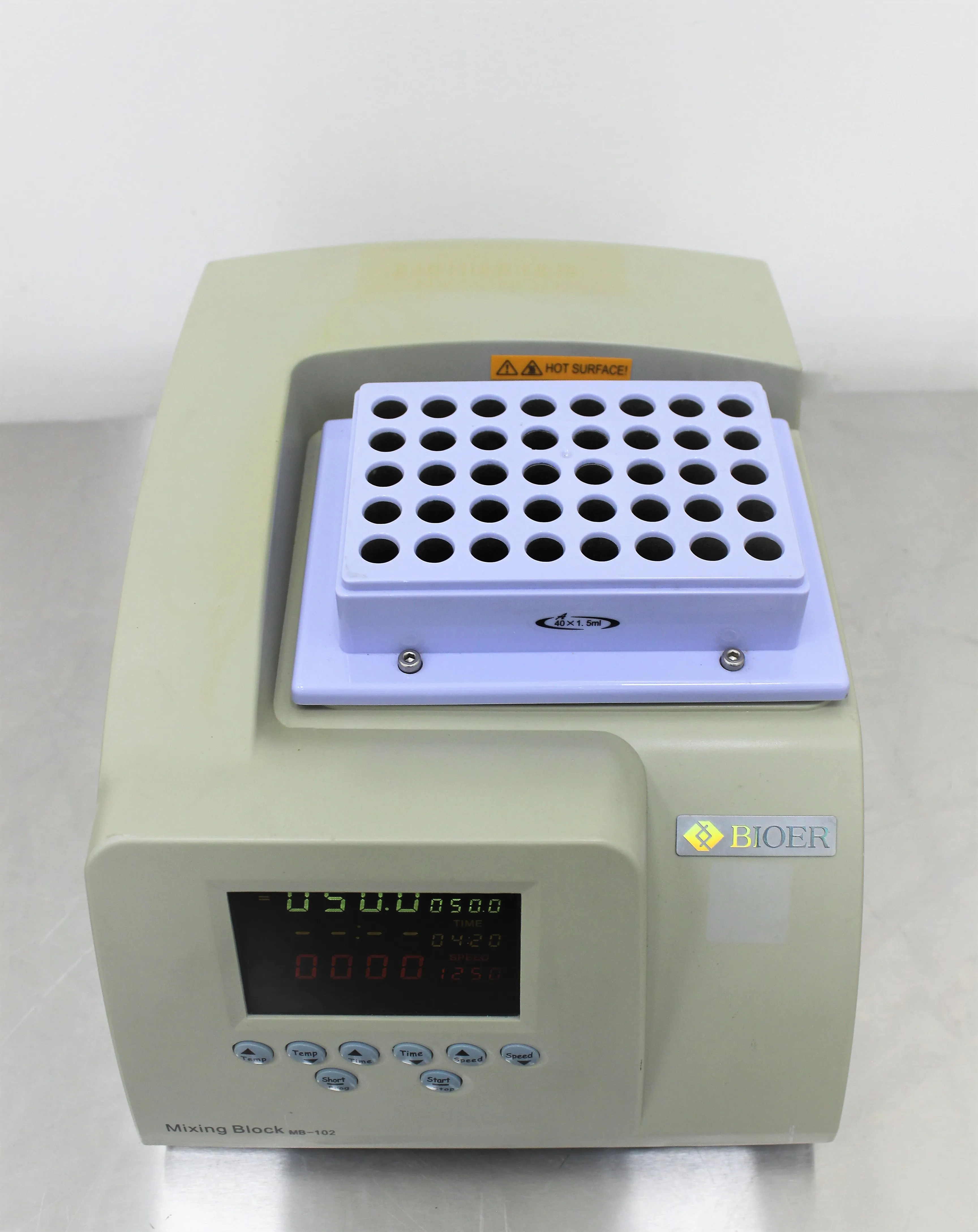 Pre-owned Bioer MB-102 Thermocell Mixing Block Vortexer / Rotator / Shaker Laboratory Equipment