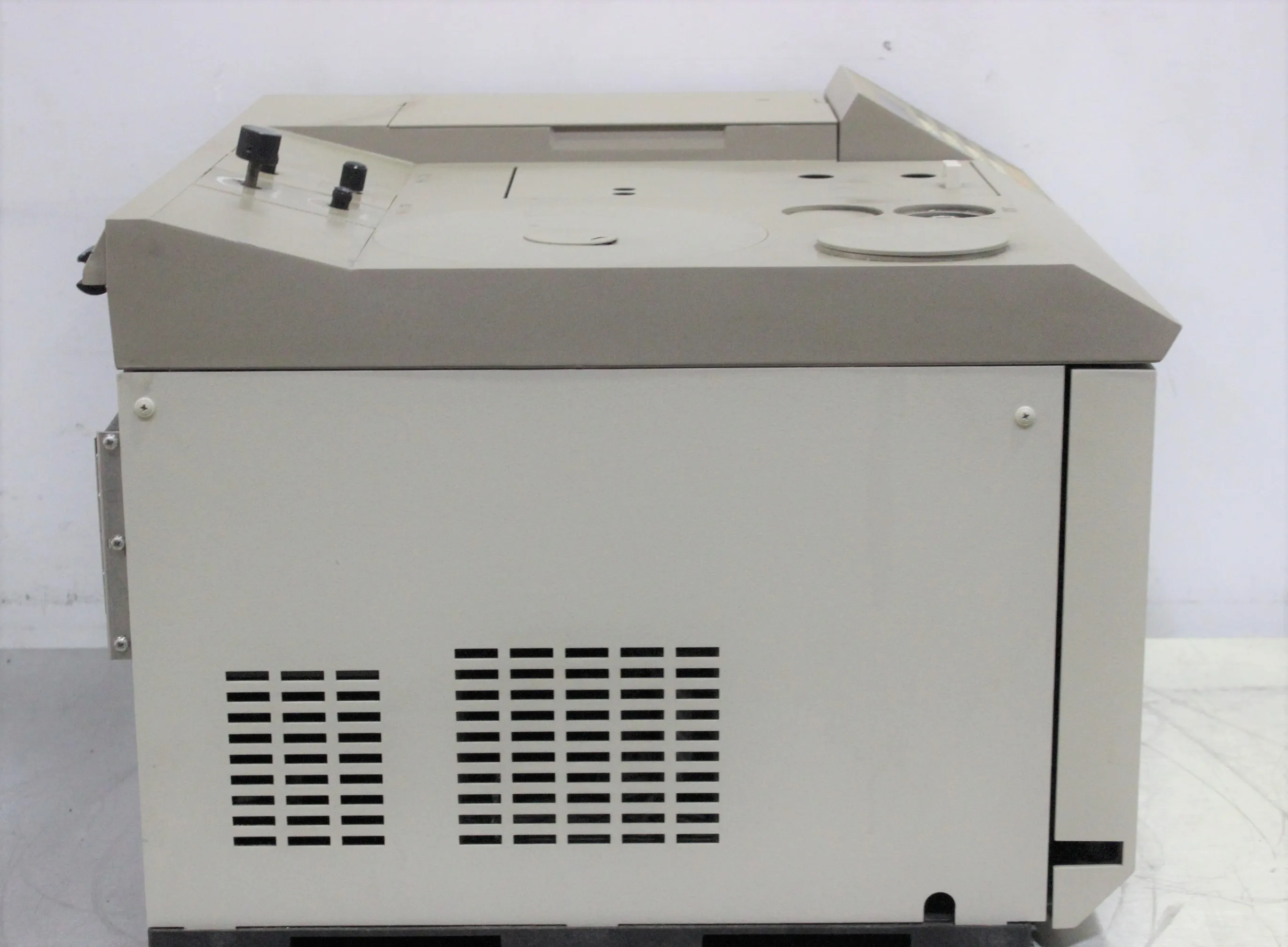 Perkin Elmer AutoSystem XL Gas Chromatograph