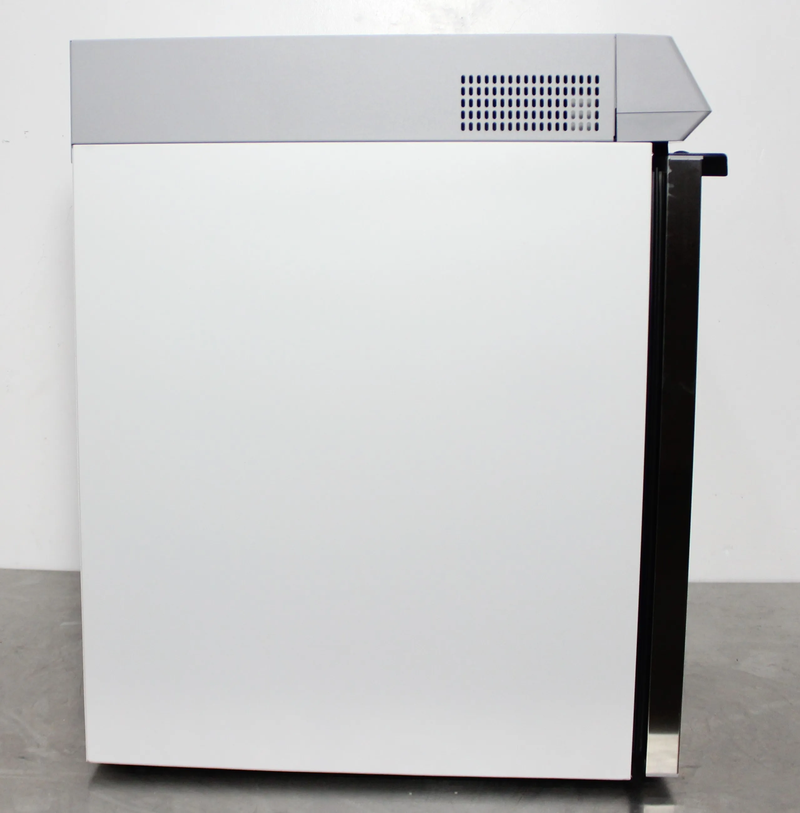 Thermo Fisher TSG Series Undercounter Refrigerator TSG505GA (Storage)