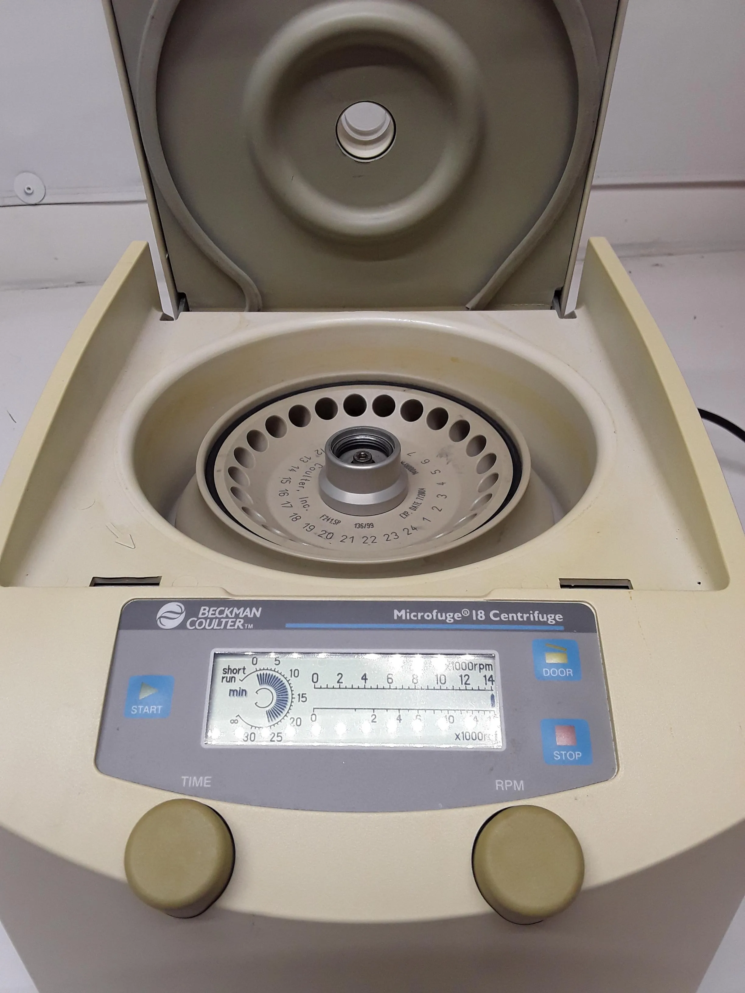 Beckman Coulter Microfuge 18 Centrifuge