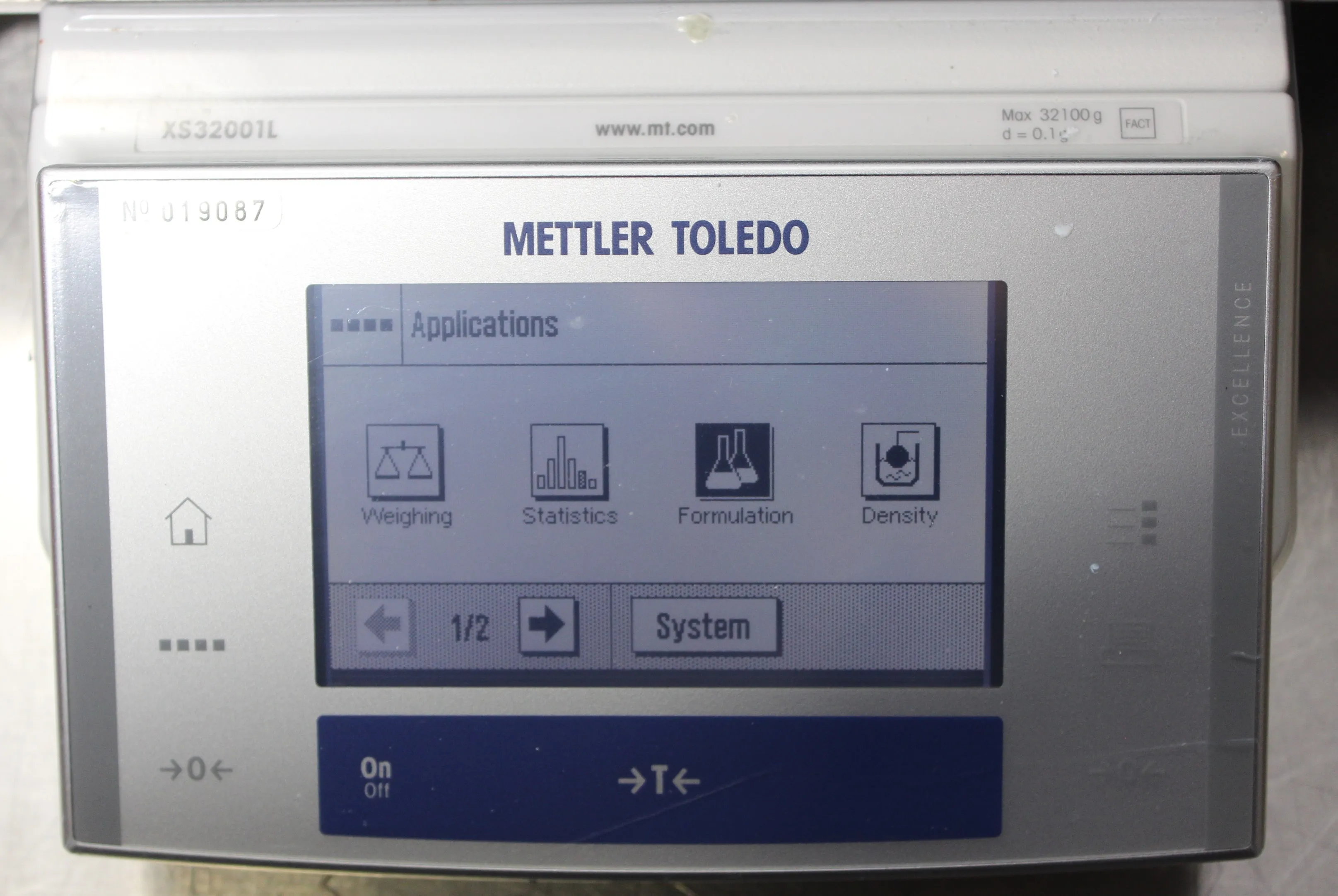 Mettler-Toledo XS32001L Precision Balance