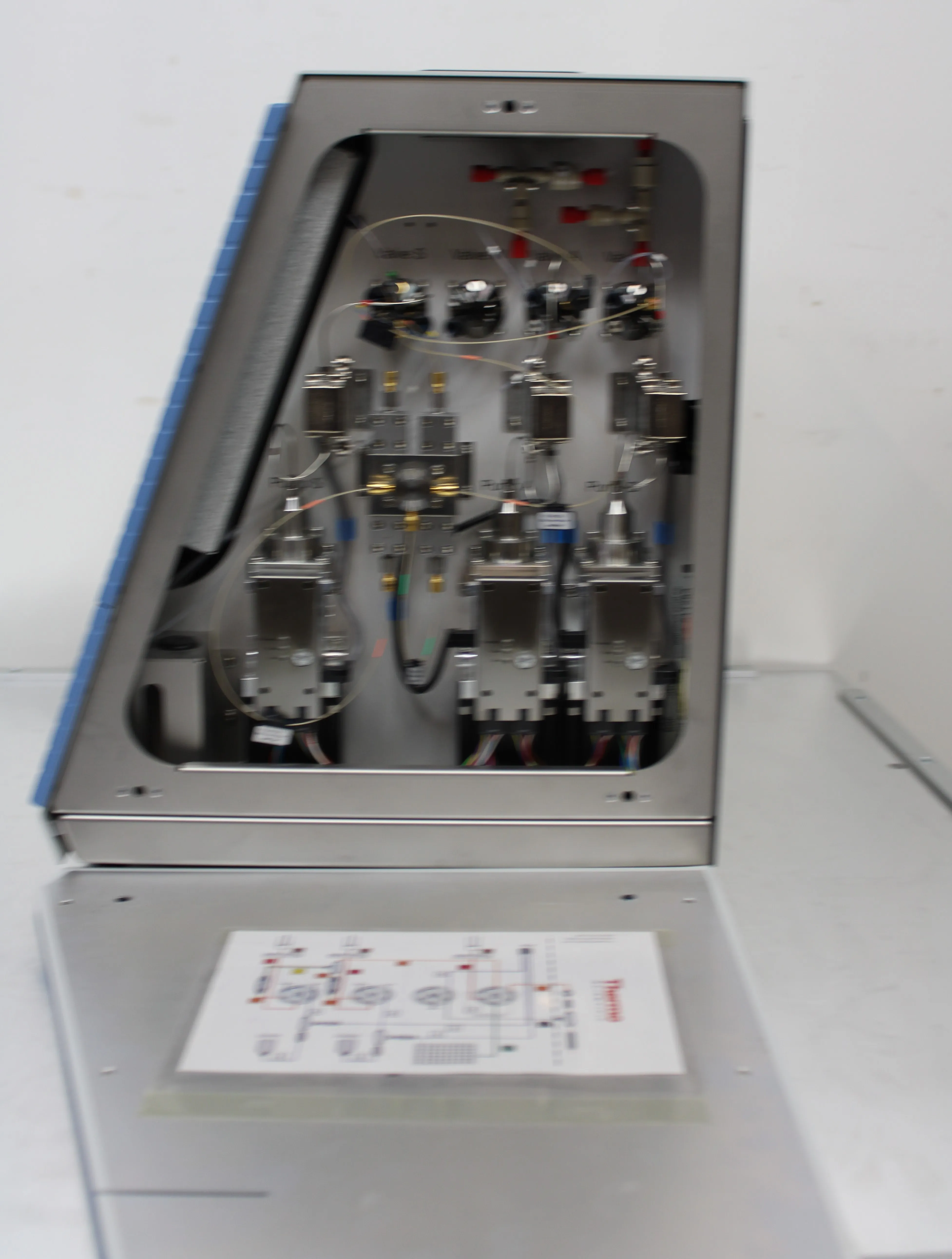 Thermo Fisher Scientific EASY-nLC 1000 Auto Sampler Liquid Chromatograph