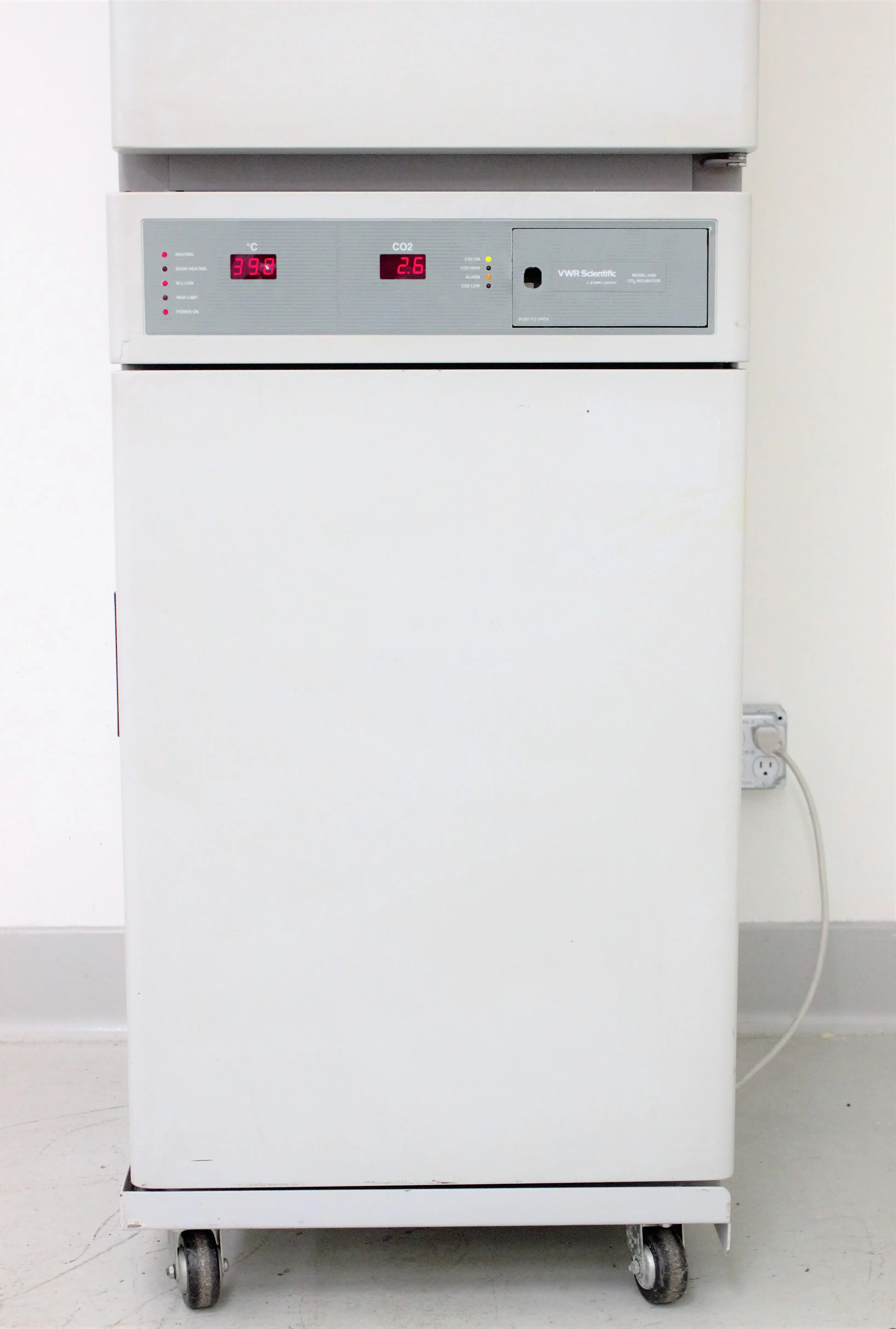 VWR Shel Lab Dual Stack 2450B/2450T Water Jacketed Lab CO2 Incubator