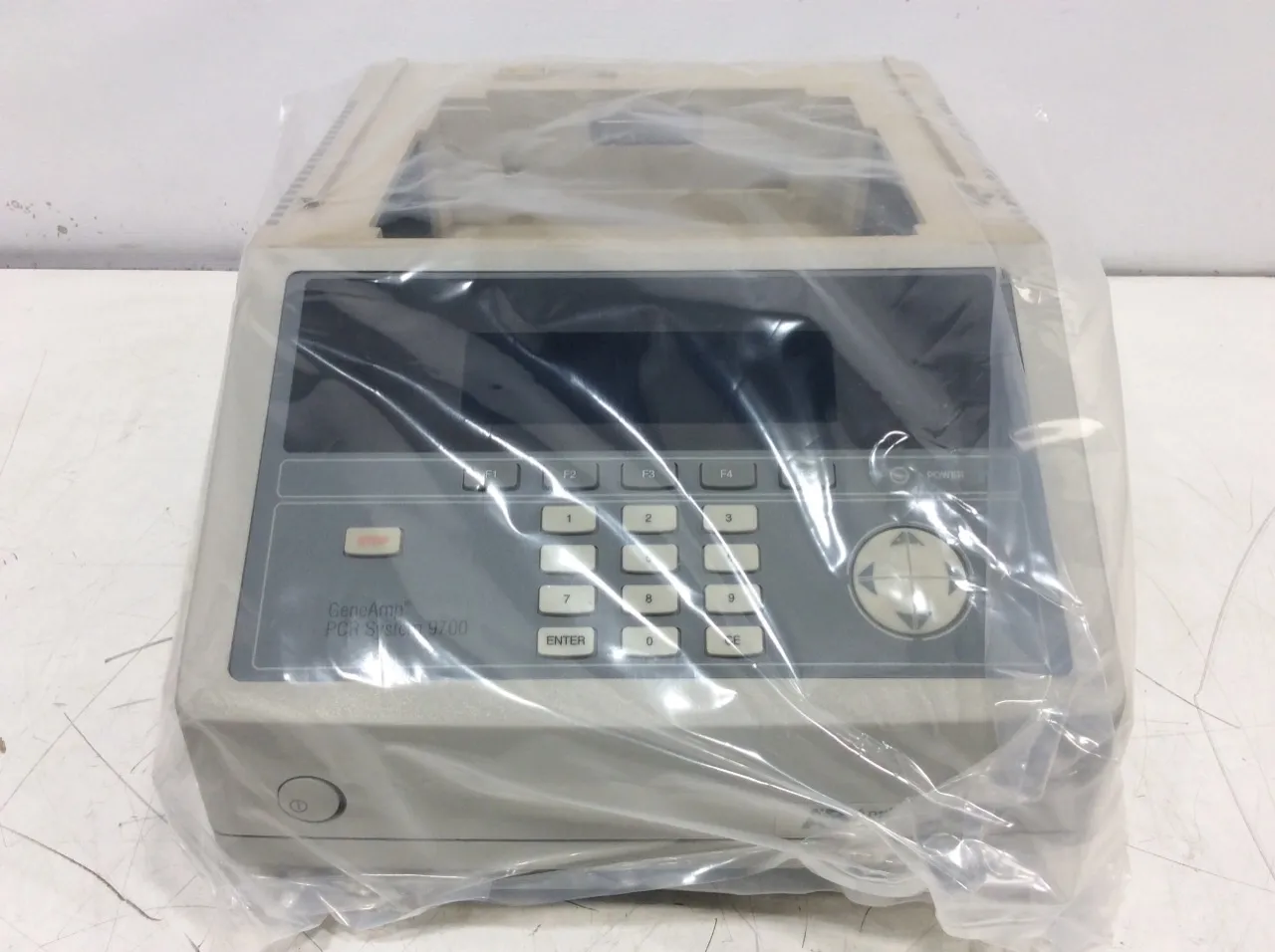 Applied Biosystems GeneAmp PCR System 9700 96-well Thermal Cycler