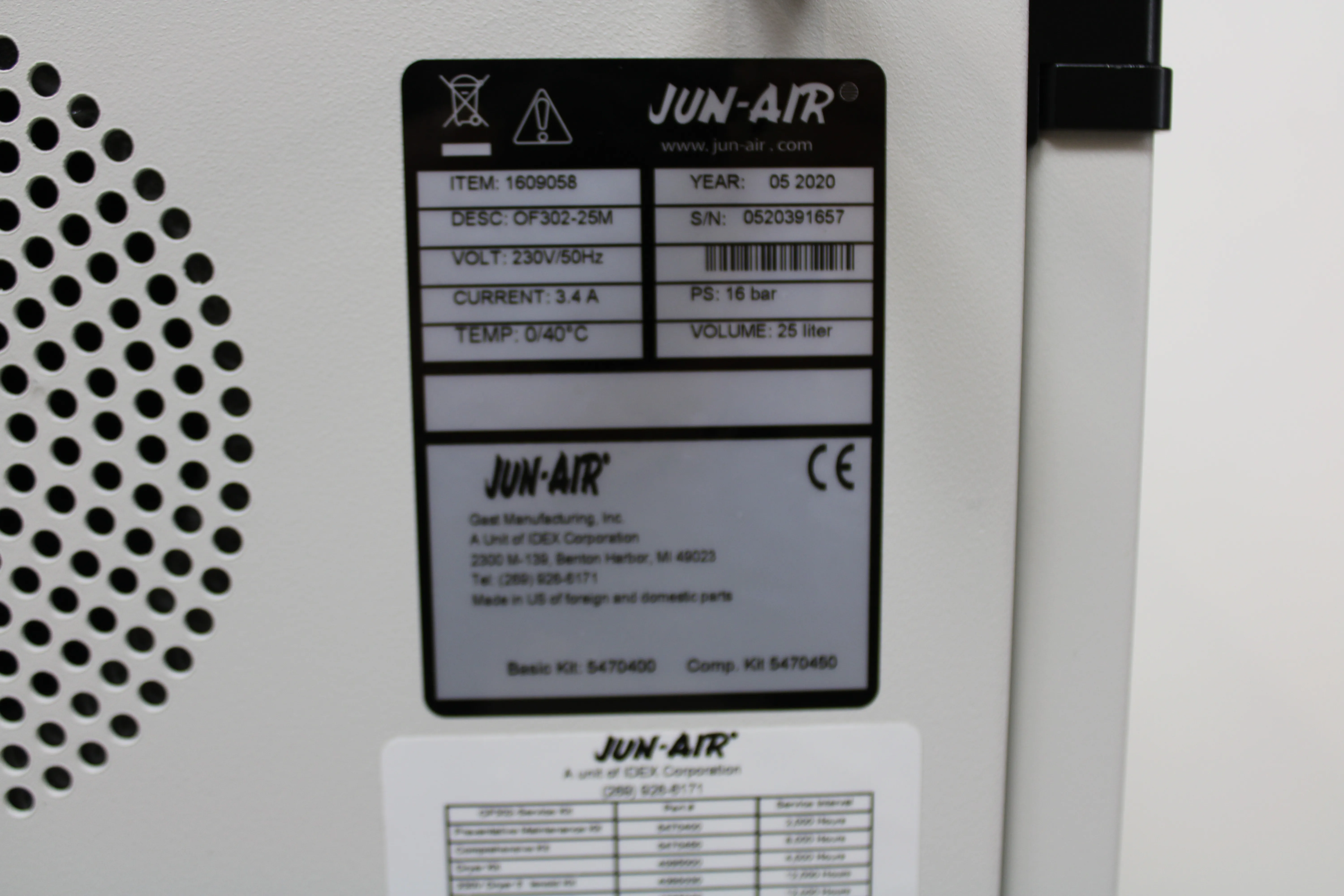 Jun-Air OF302-25M Oil-Free Air Compressor 230V 50Hz/60Hz