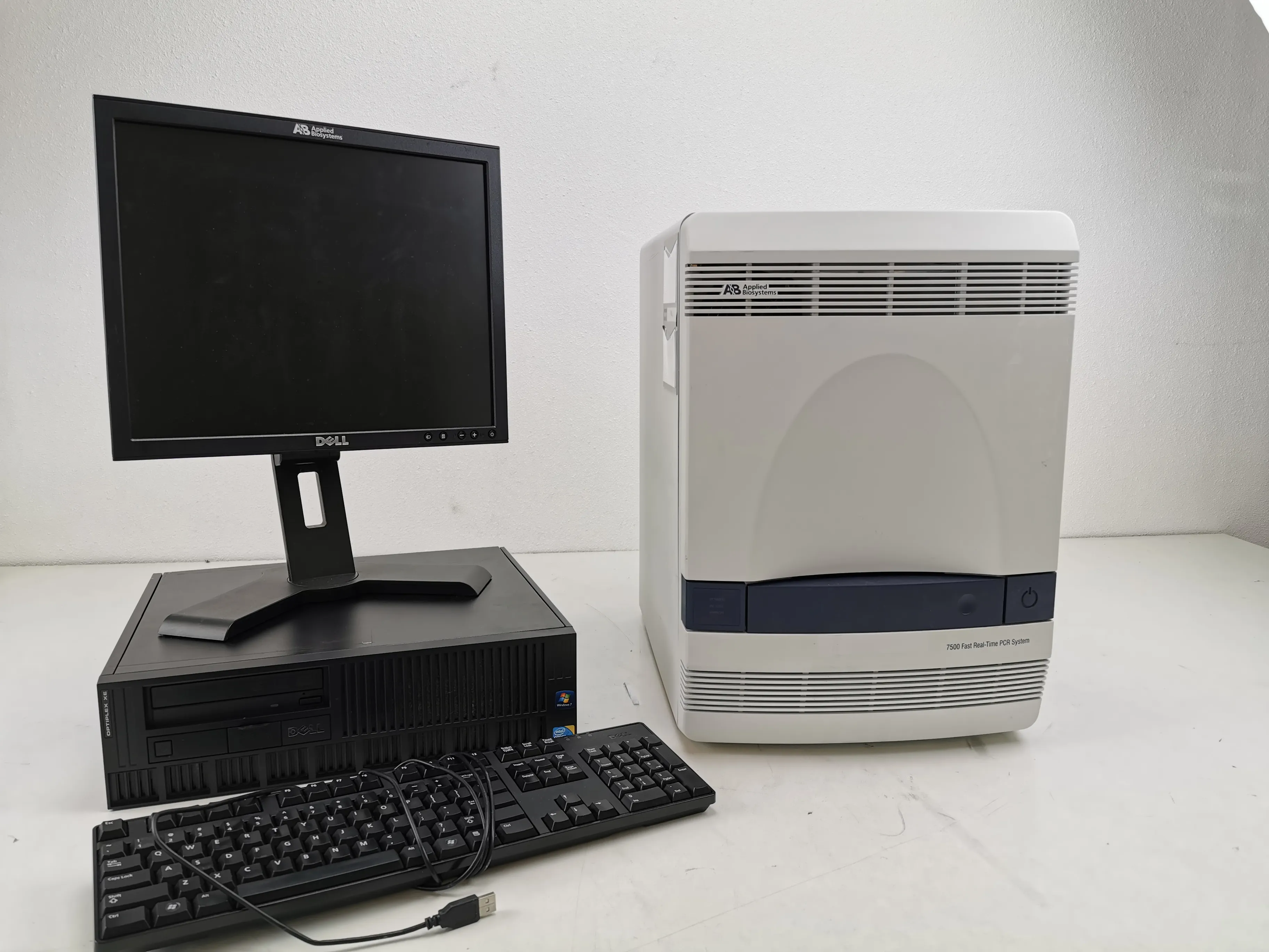 Applied Biosystems 7500 Fast Real-Time PCR System #4357362