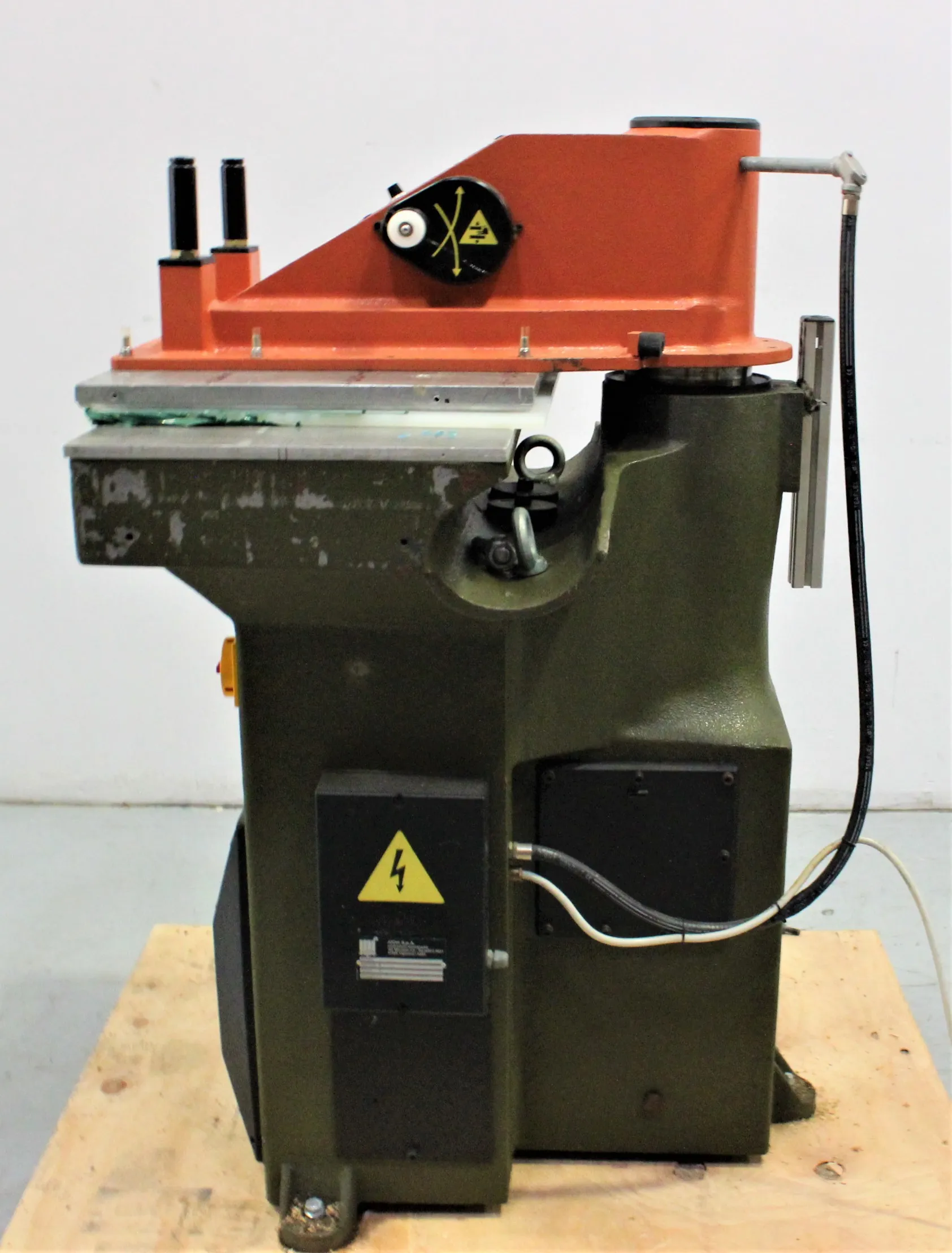 Atom SE 20 Swing Arm Clicker Press