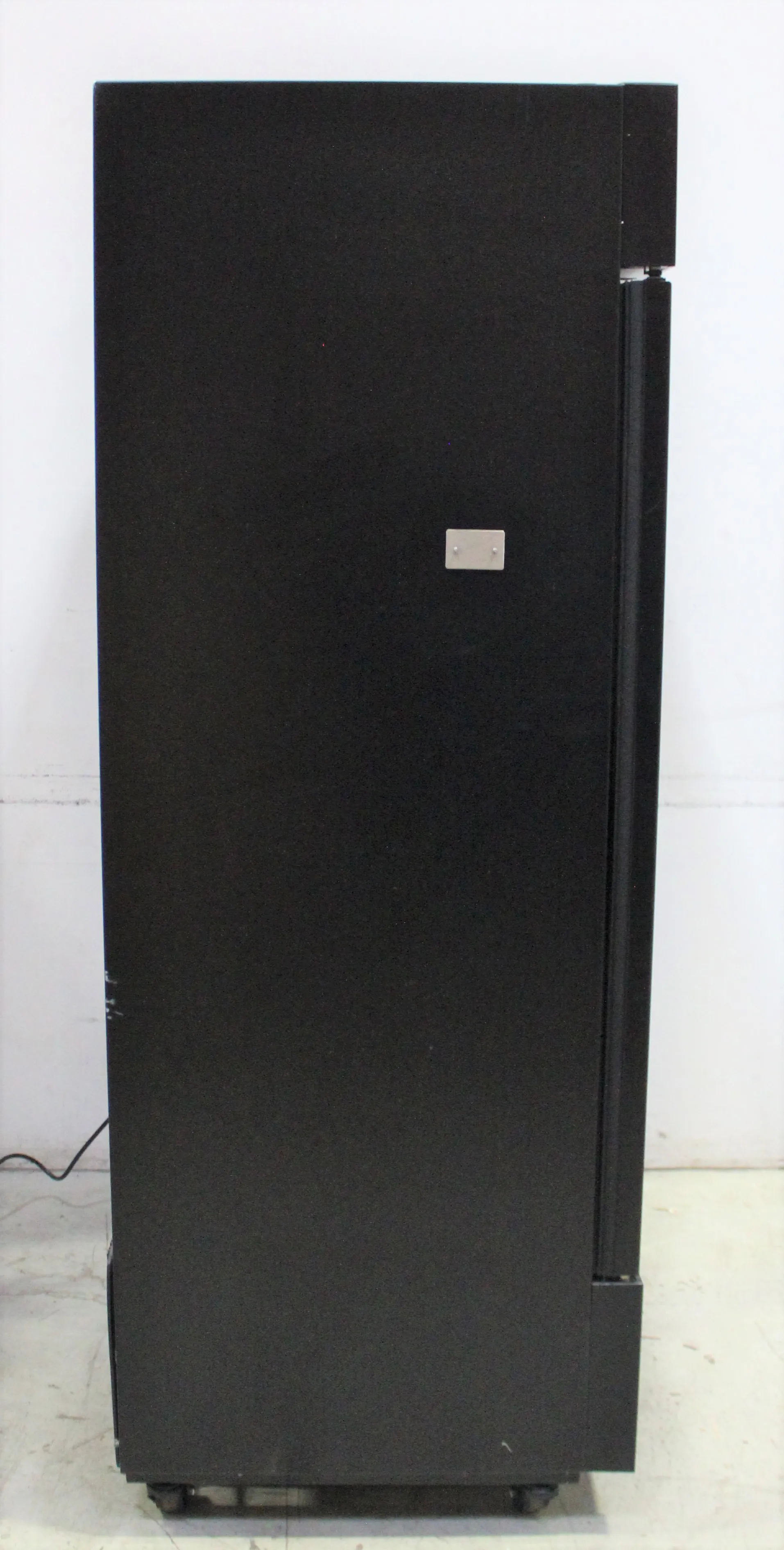 True GDM-43-HC~TSL01 Glass Door Refrigerator - Used