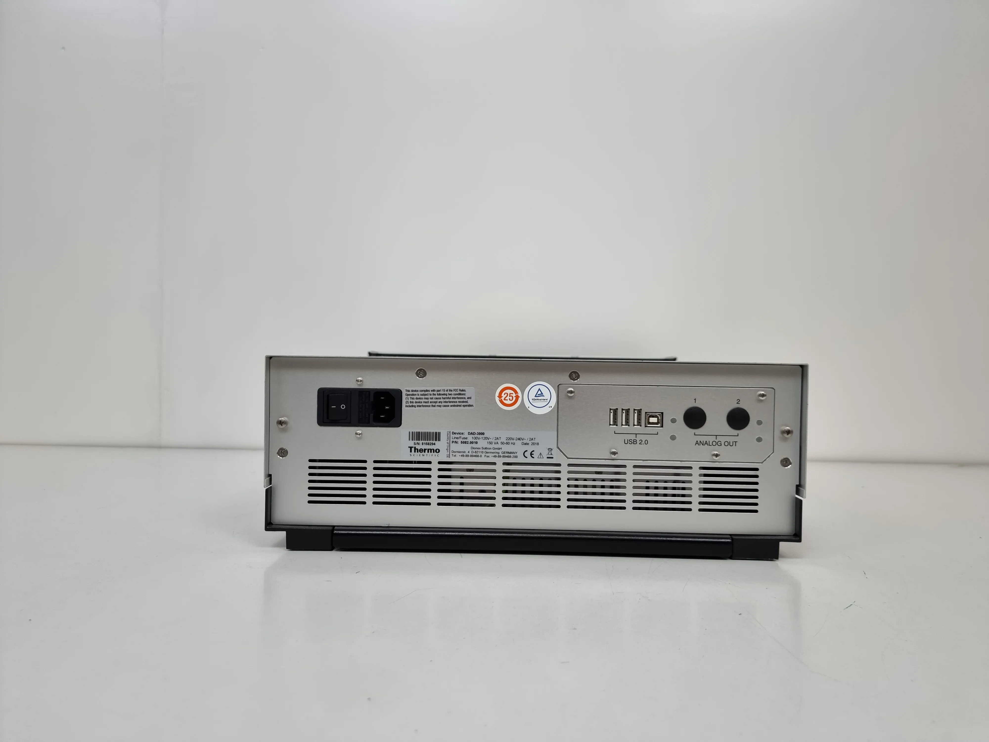 Thermo Scientific Dionex UltiMate Diode Array Detector DAD-3000 HPLC/FPLC/GC/CE Detector 120V/220V