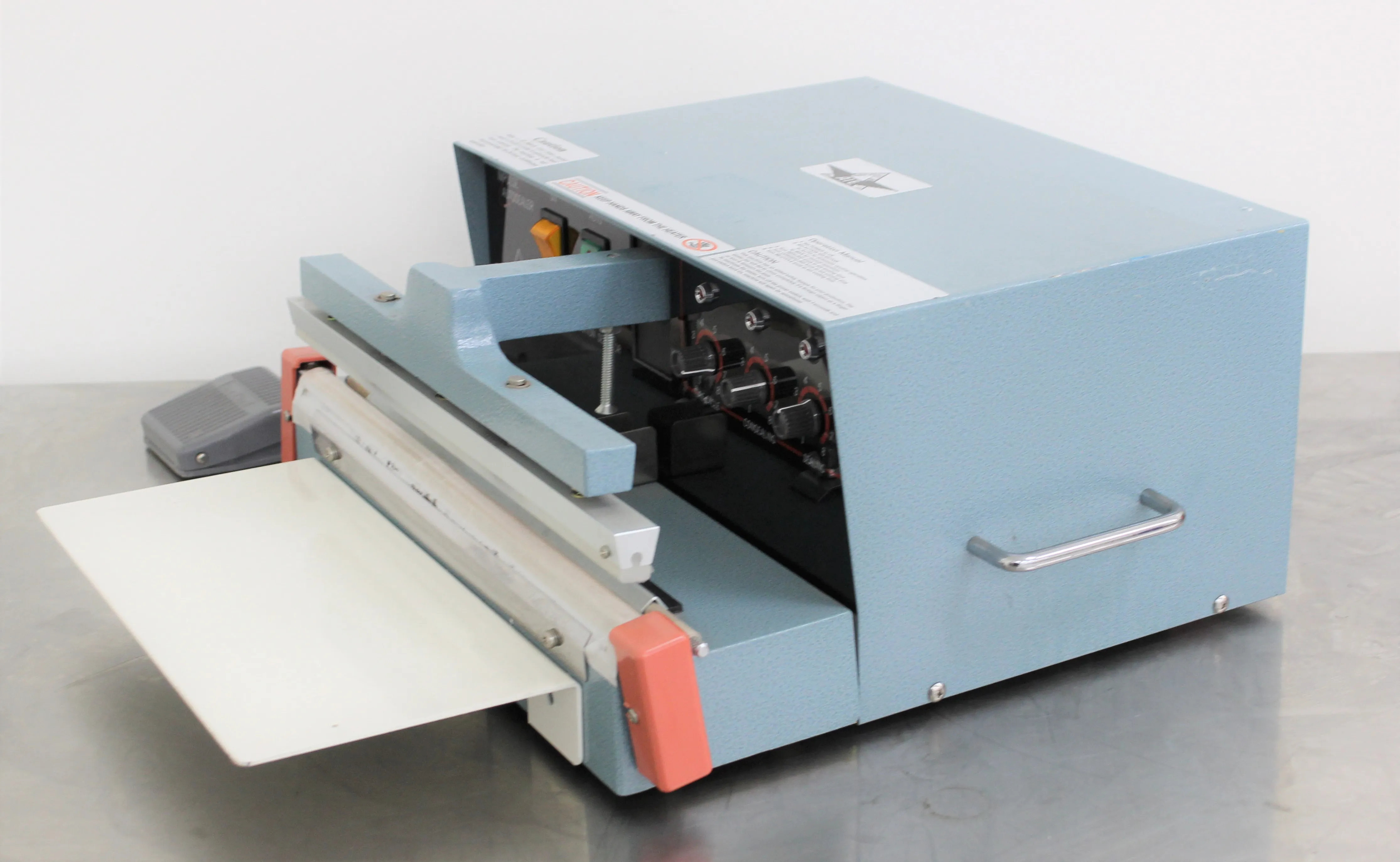 AIE Automatic Programmable Impulse Sealer AIE-305AI