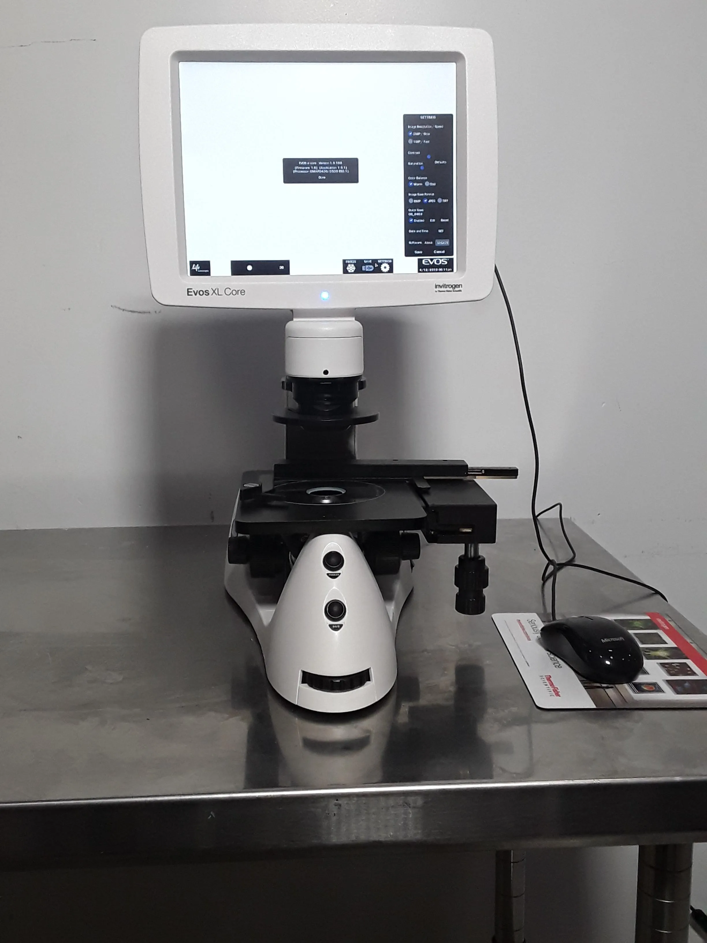 Used Invitrogen EVOS XL Core Imaging System AMEX1000 Microscope / Imager