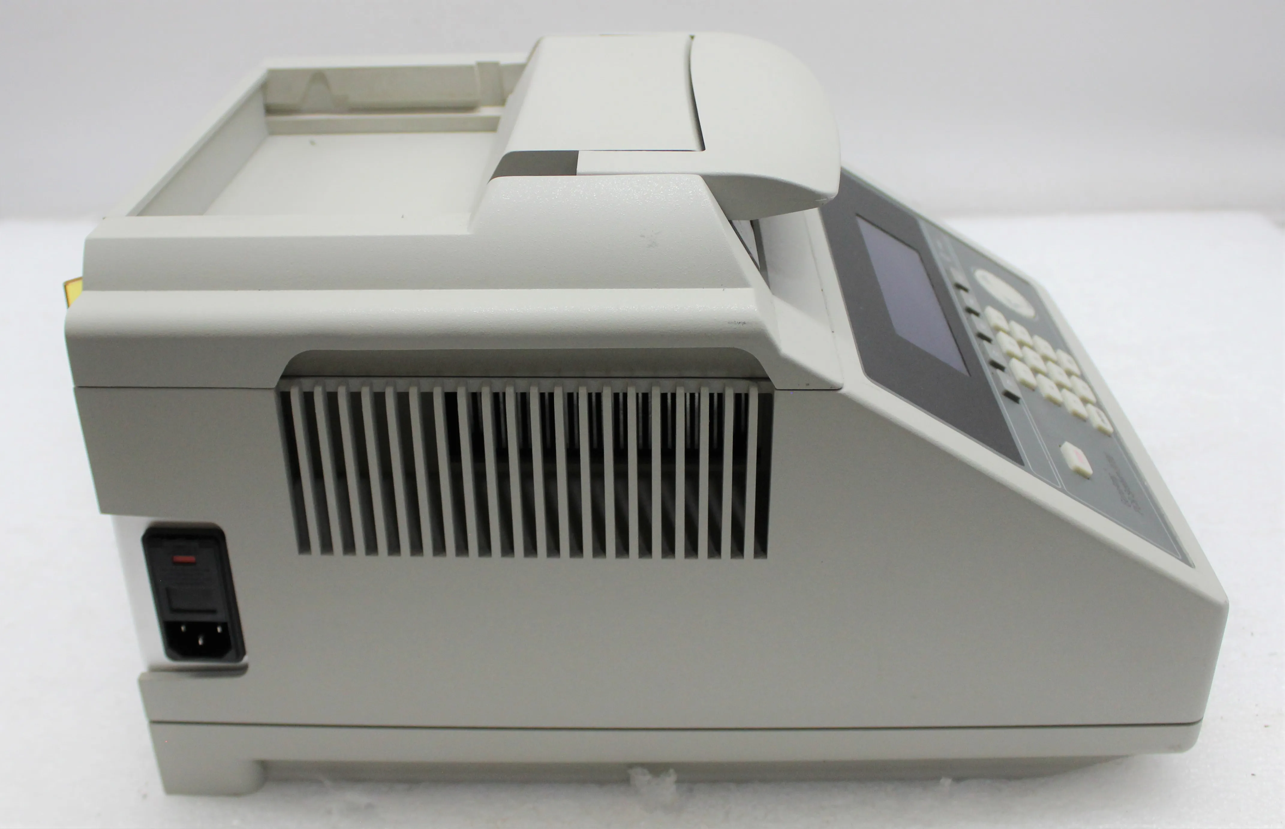 Applied Biosystems 9700 PCR Thermal Cycler N8050200