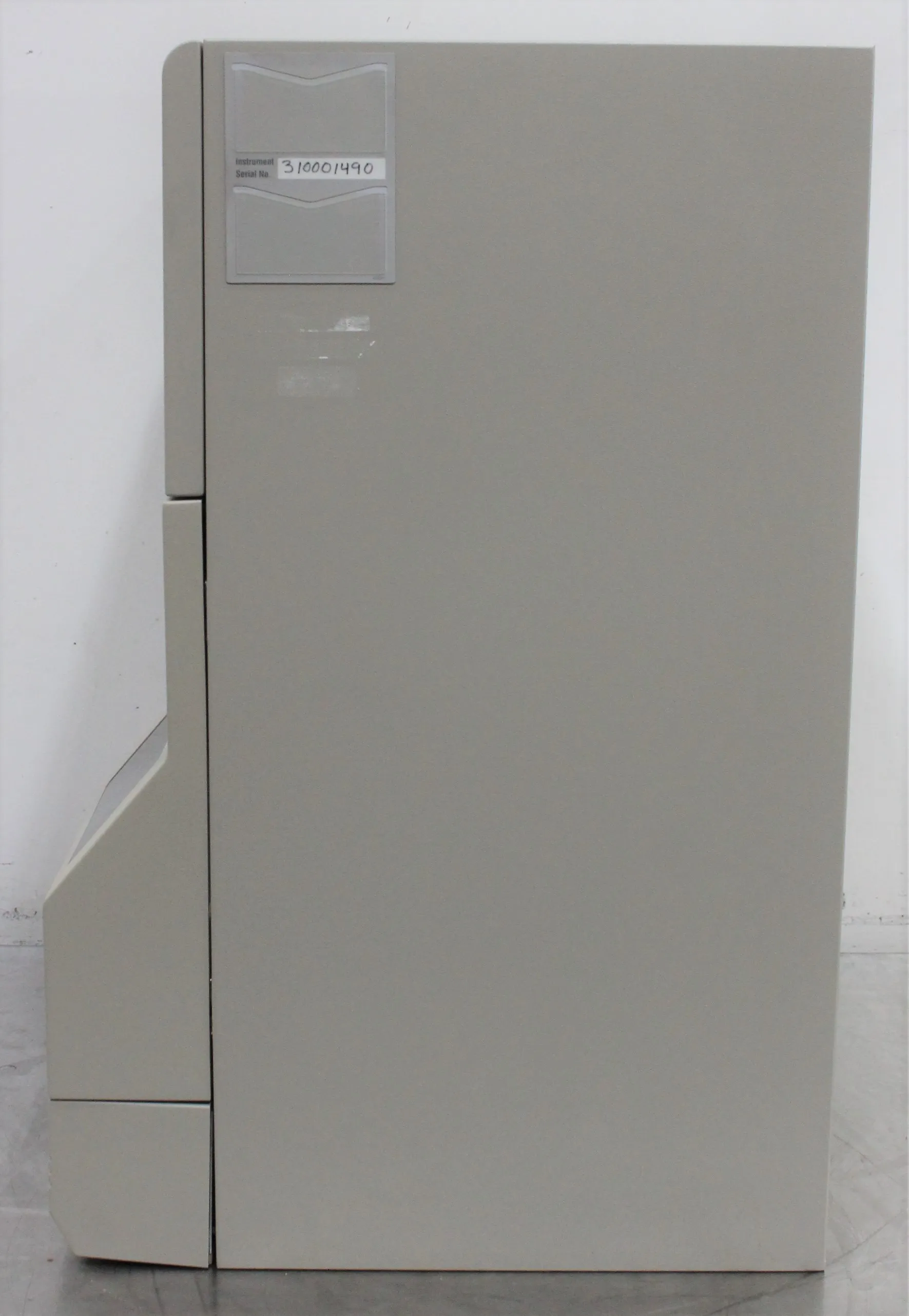 Applied Biosystems 310-3 DNA Sequencer