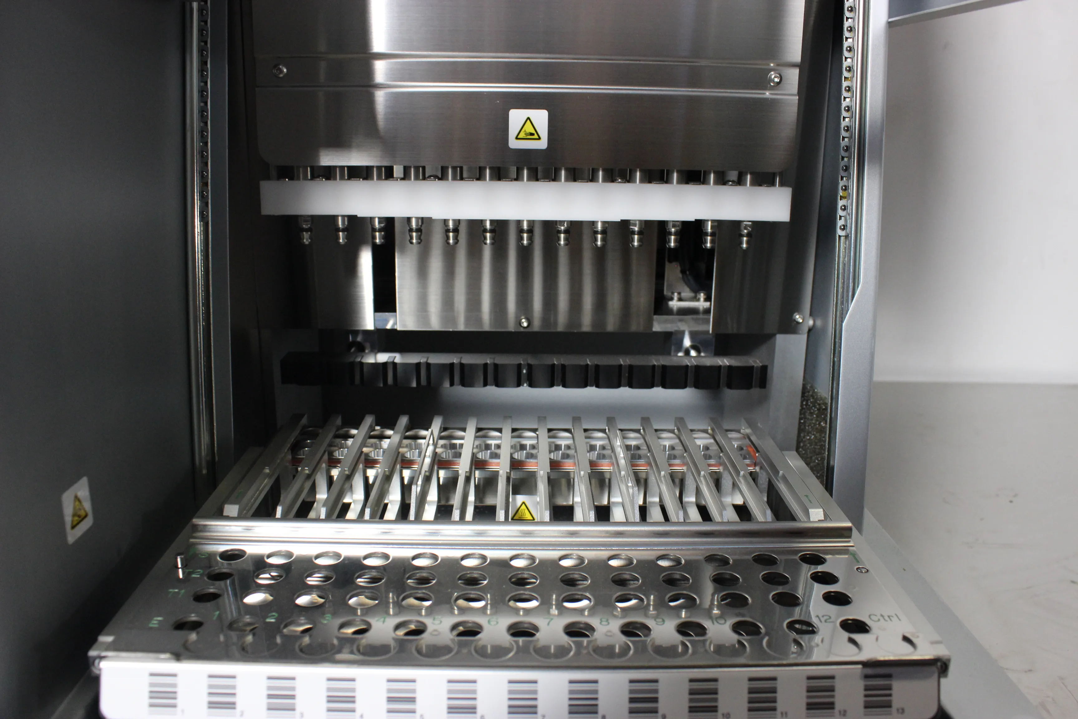 Applied Biosystems AB Library Builder DNA Sequencer - Automated Sample Preparation System