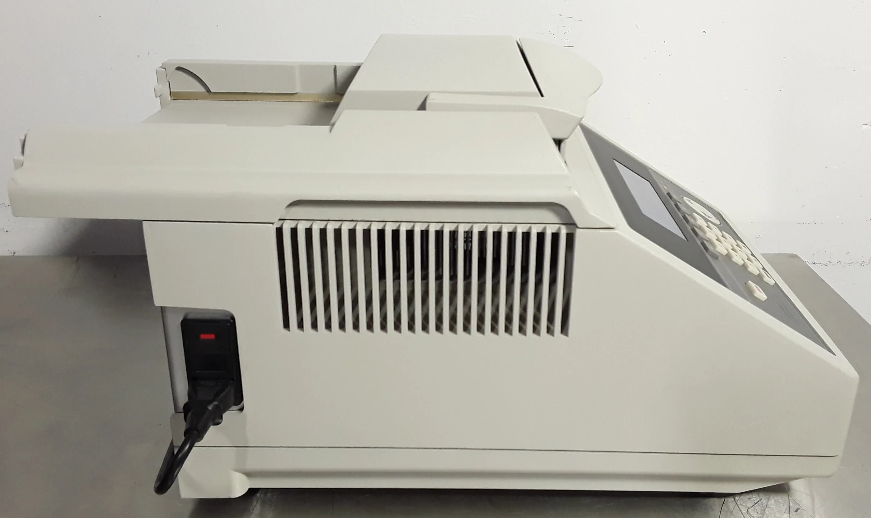 Applied Biosystems GeneAmp 9700 PCR Thermal Cycler N8050200R - Used Laboratory Equipment