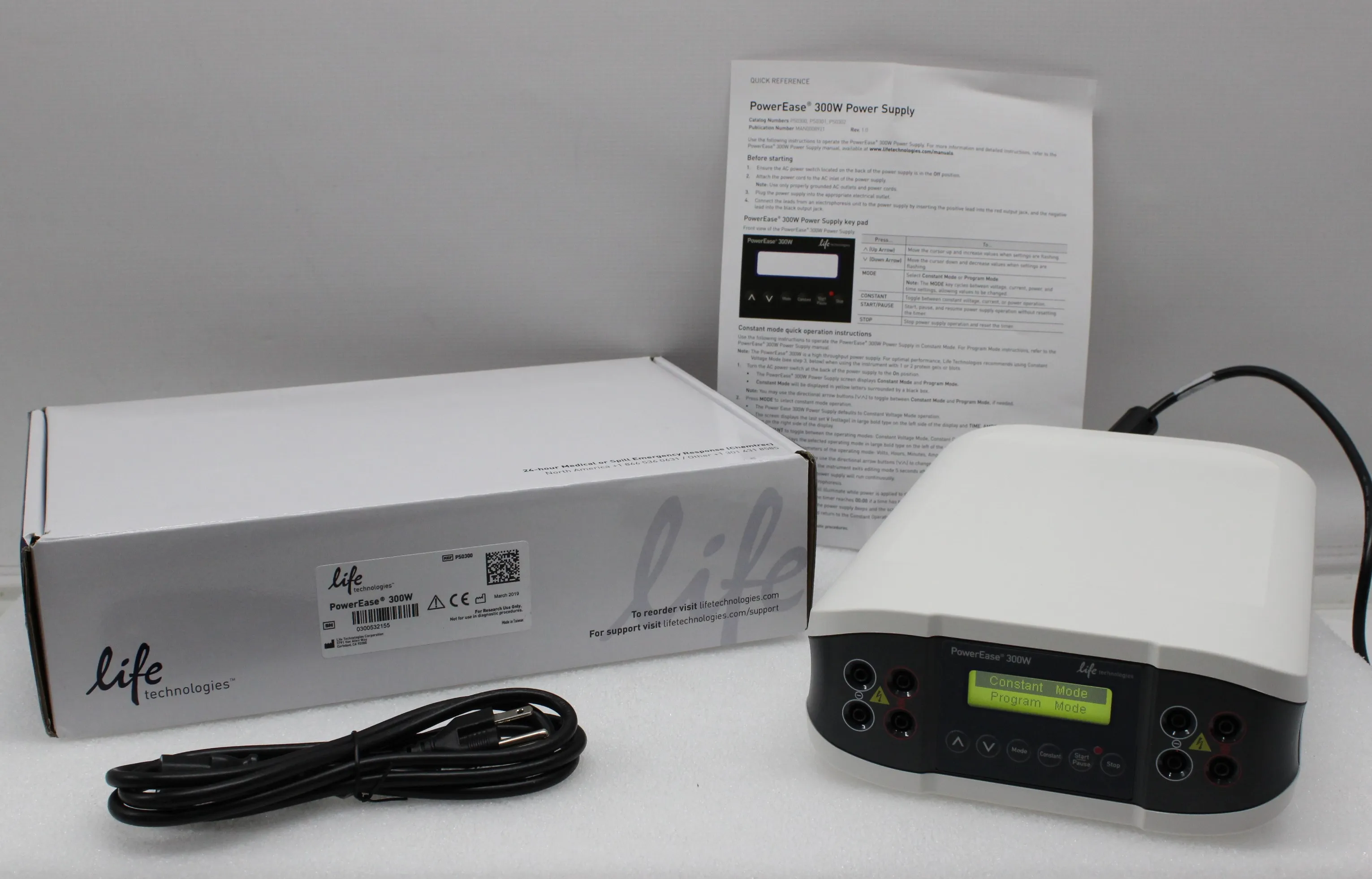 Life Technologies PowerEase 300W PS0300 High-Throughput Gel Electrophoresis Power Supply