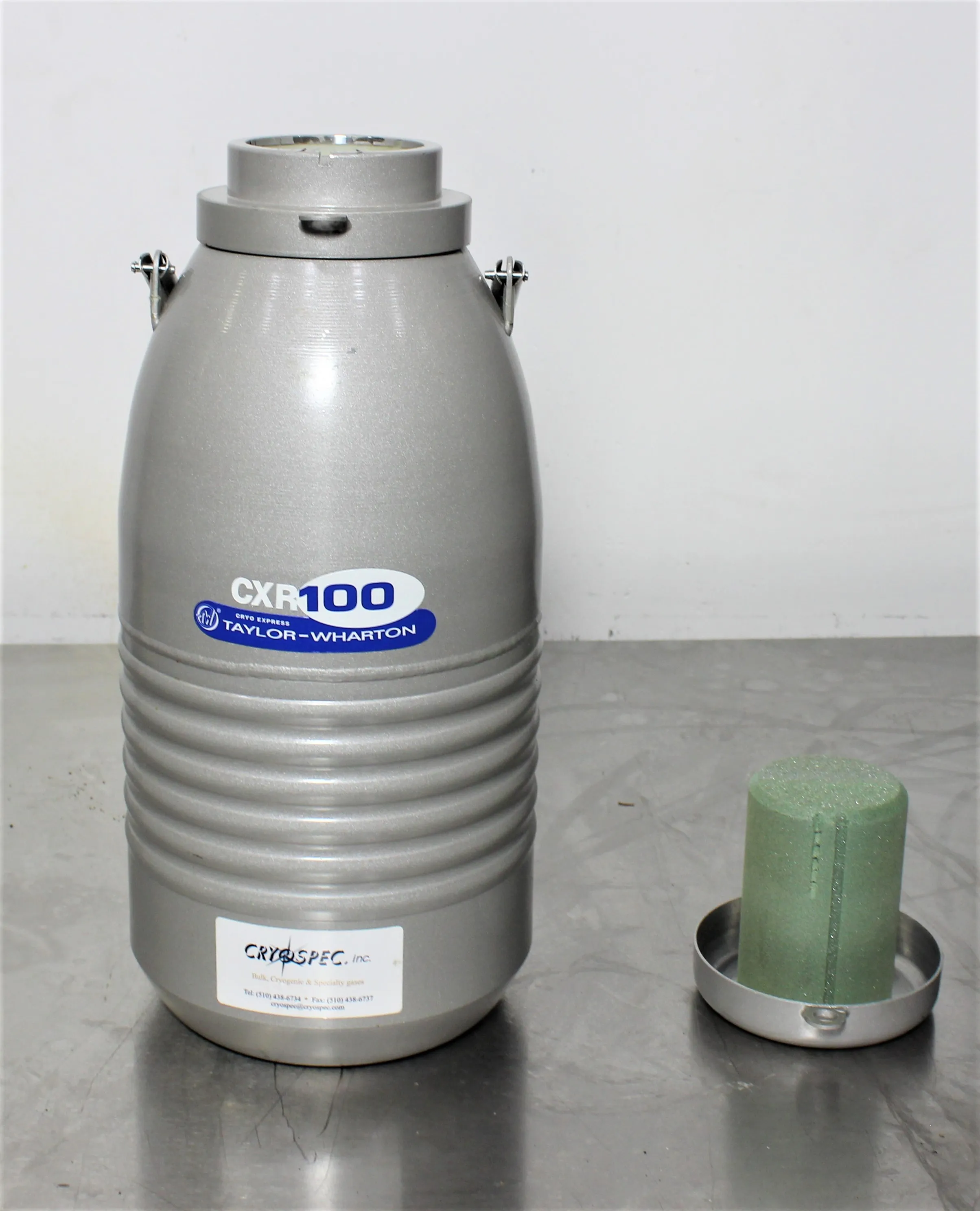 Used Taylor Wharton Cryogenic Dry Shipper CXR100 3.7L Liquid Nitrogen Dewar / Cryotank 102 Vial Capacity