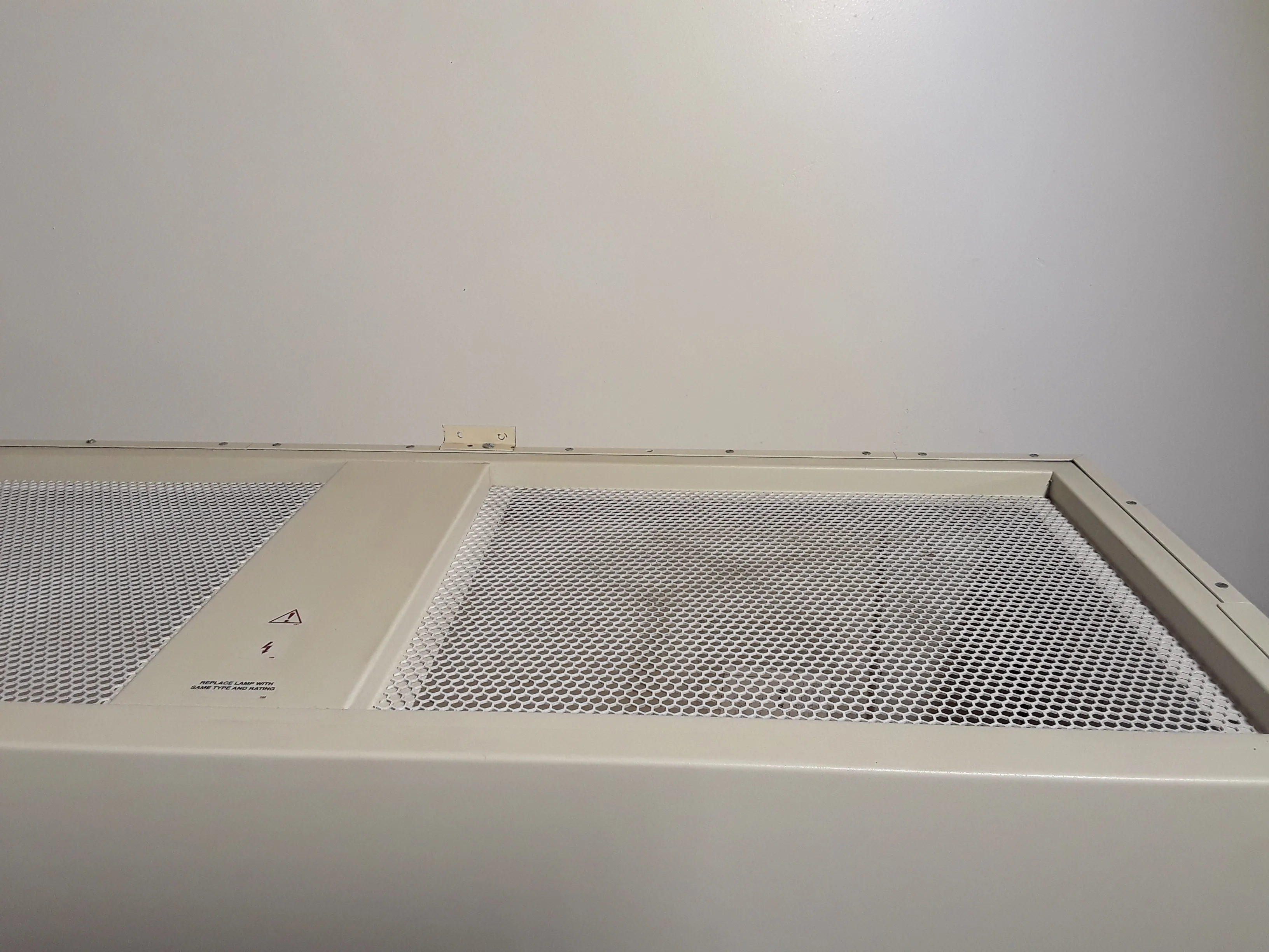 NuAire AireGard Laminar Airflow NU-201-630 Clean Hood / Laminar Flow Hood