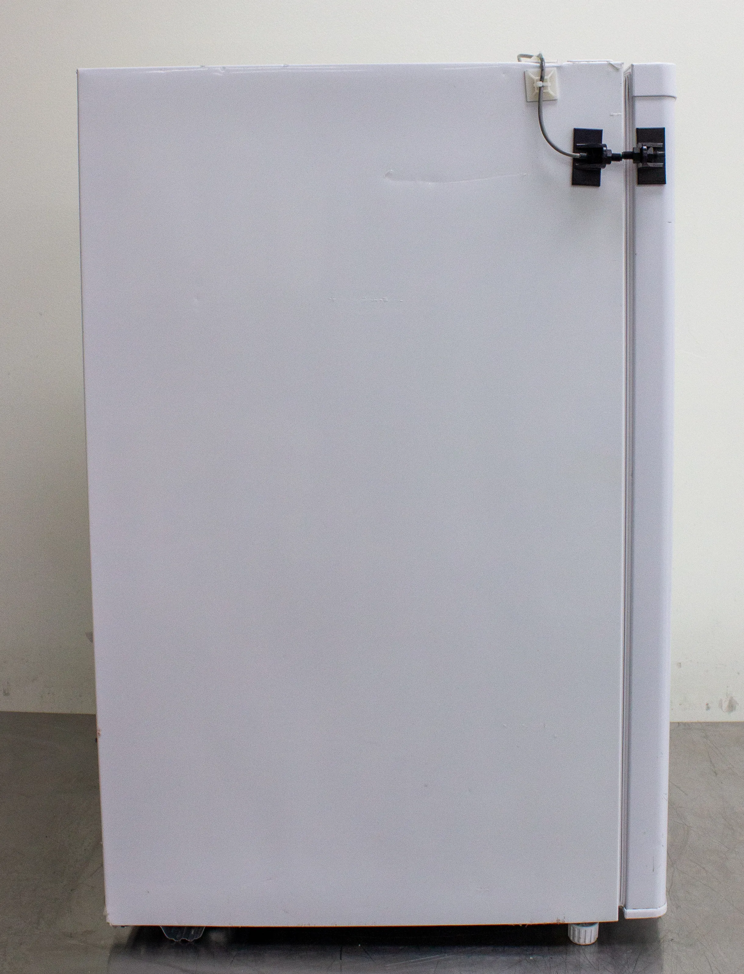 Avanti RM4406W 4.4 Cu Ft Compact Refrigerator, White