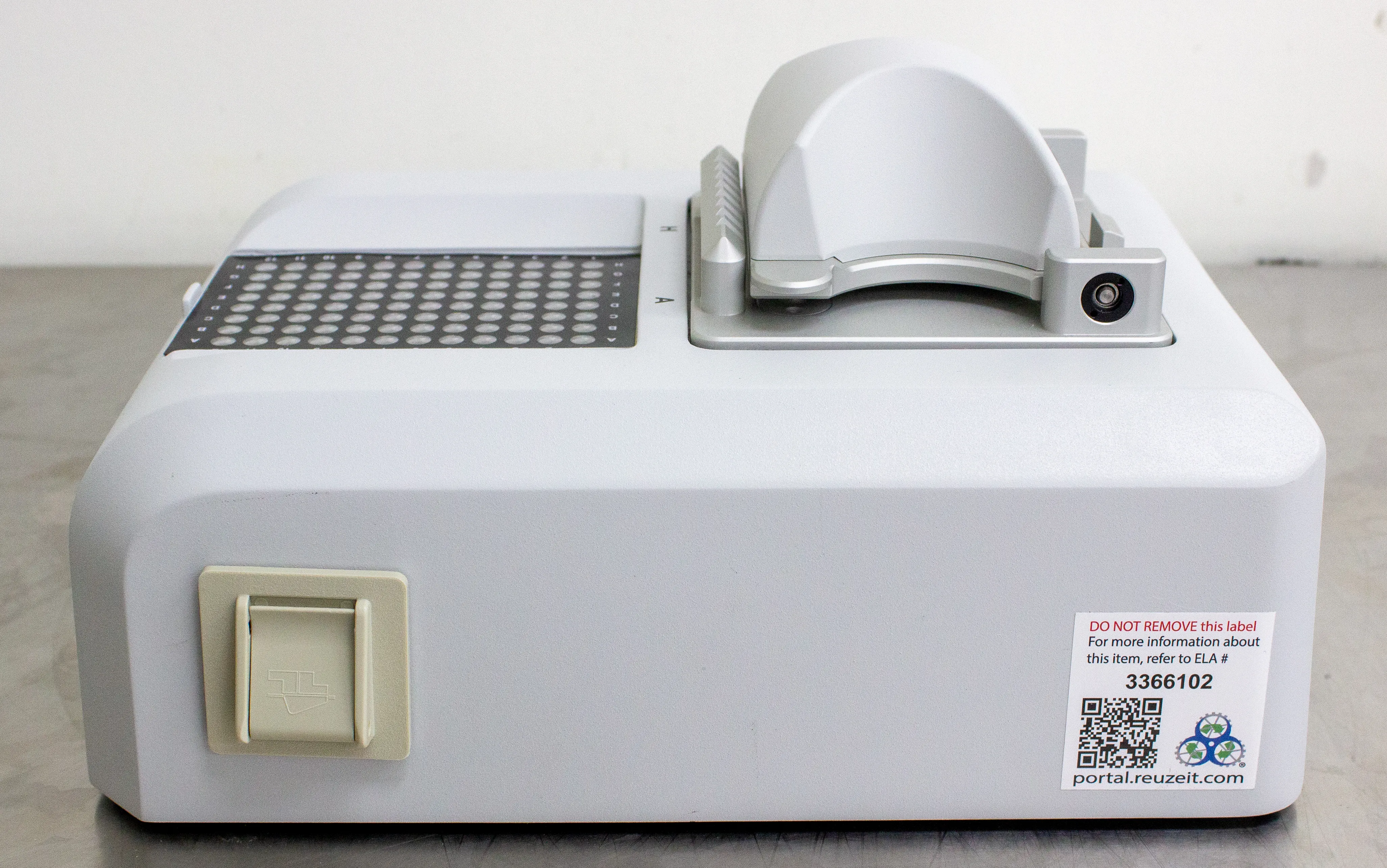 Thermo NanoDrop 8000 UV-Vis Spectrophotometer