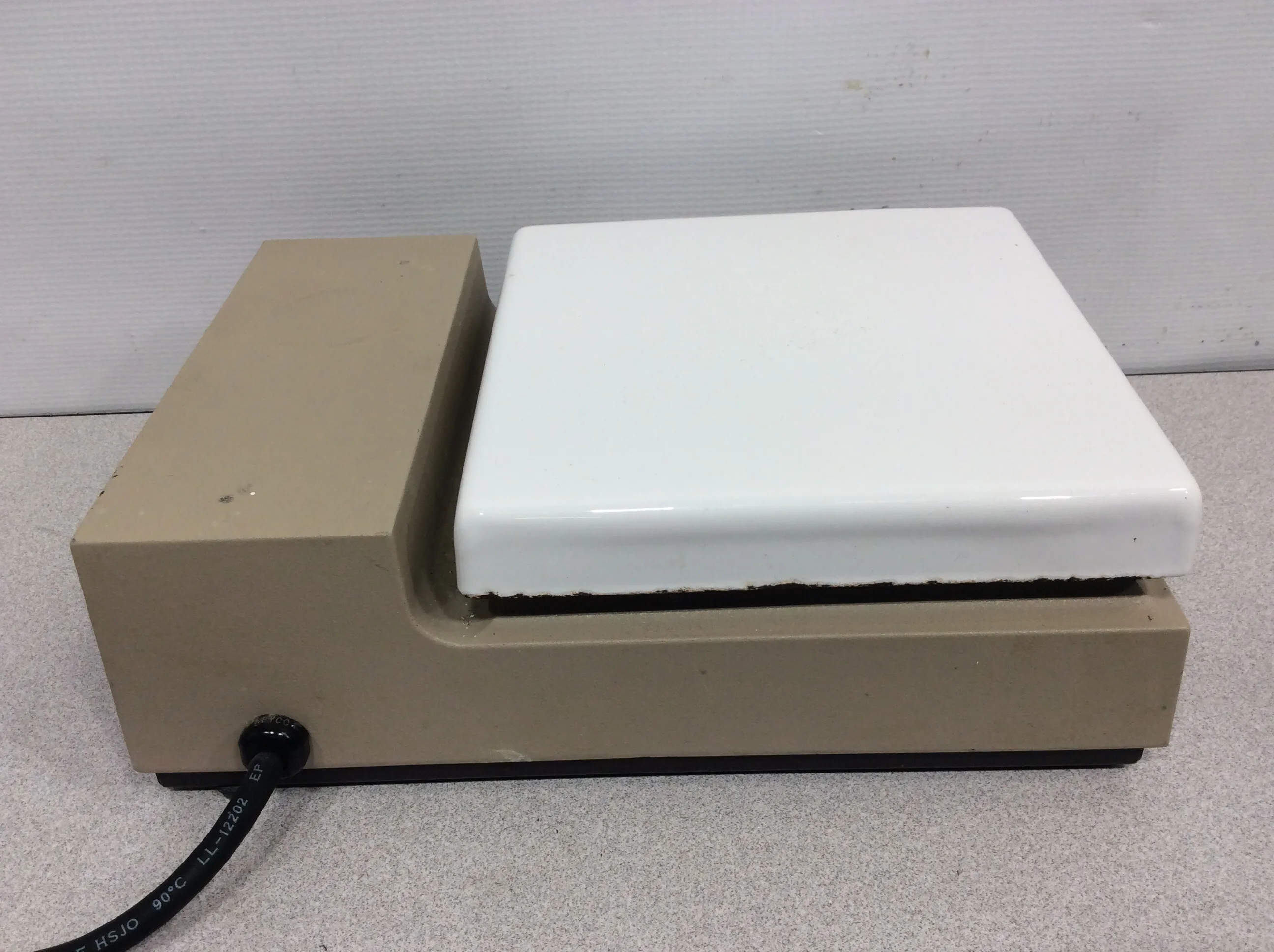 Thermolyne Nuova II Stirring Hot Plate Used Laboratory Equipment