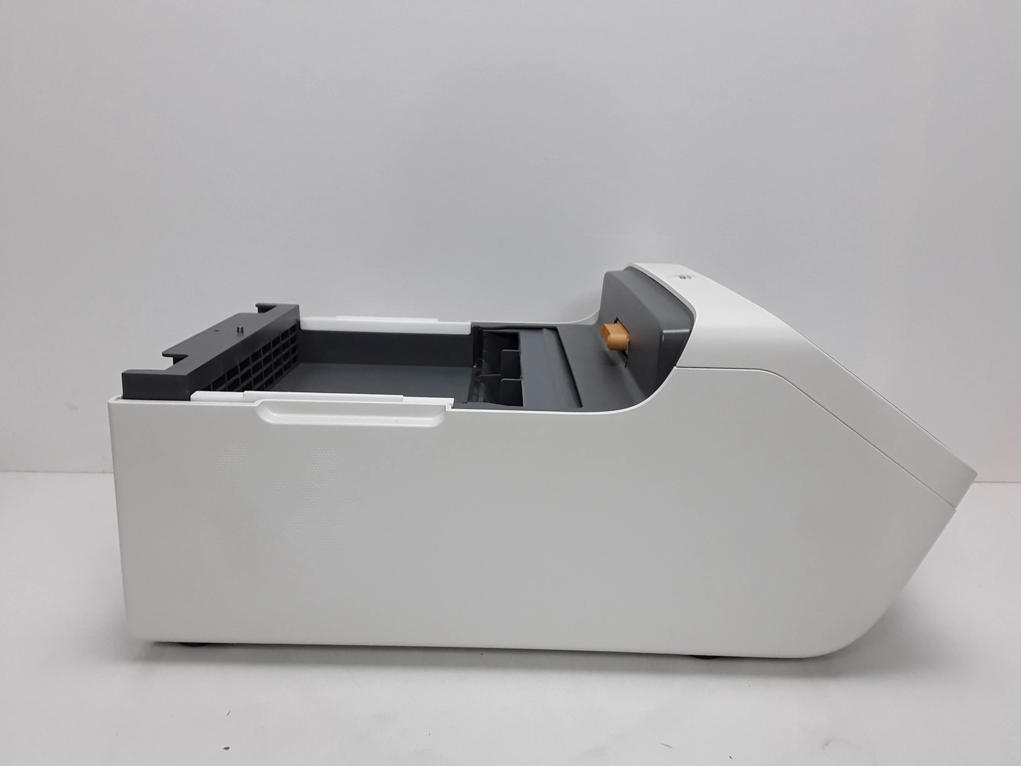 Applied Biosystems - ProFlex Base 4483636 Real Time PCR Thermal Cycler System