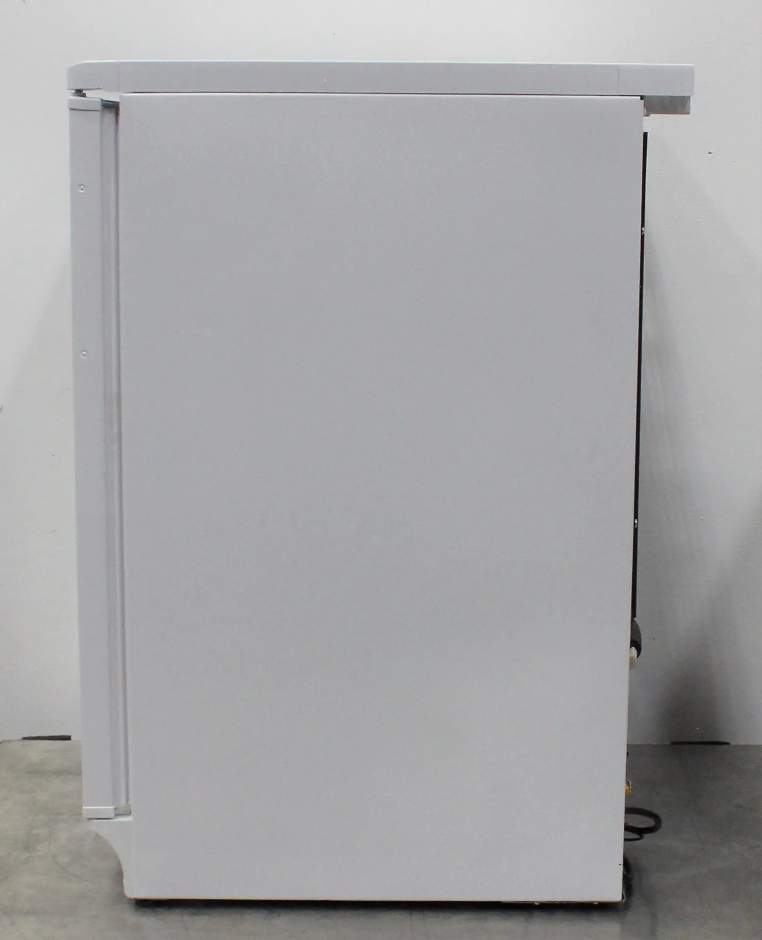 Thermo Scientific TSV Value Undercounter Refrigerator GTTSV05RPSA