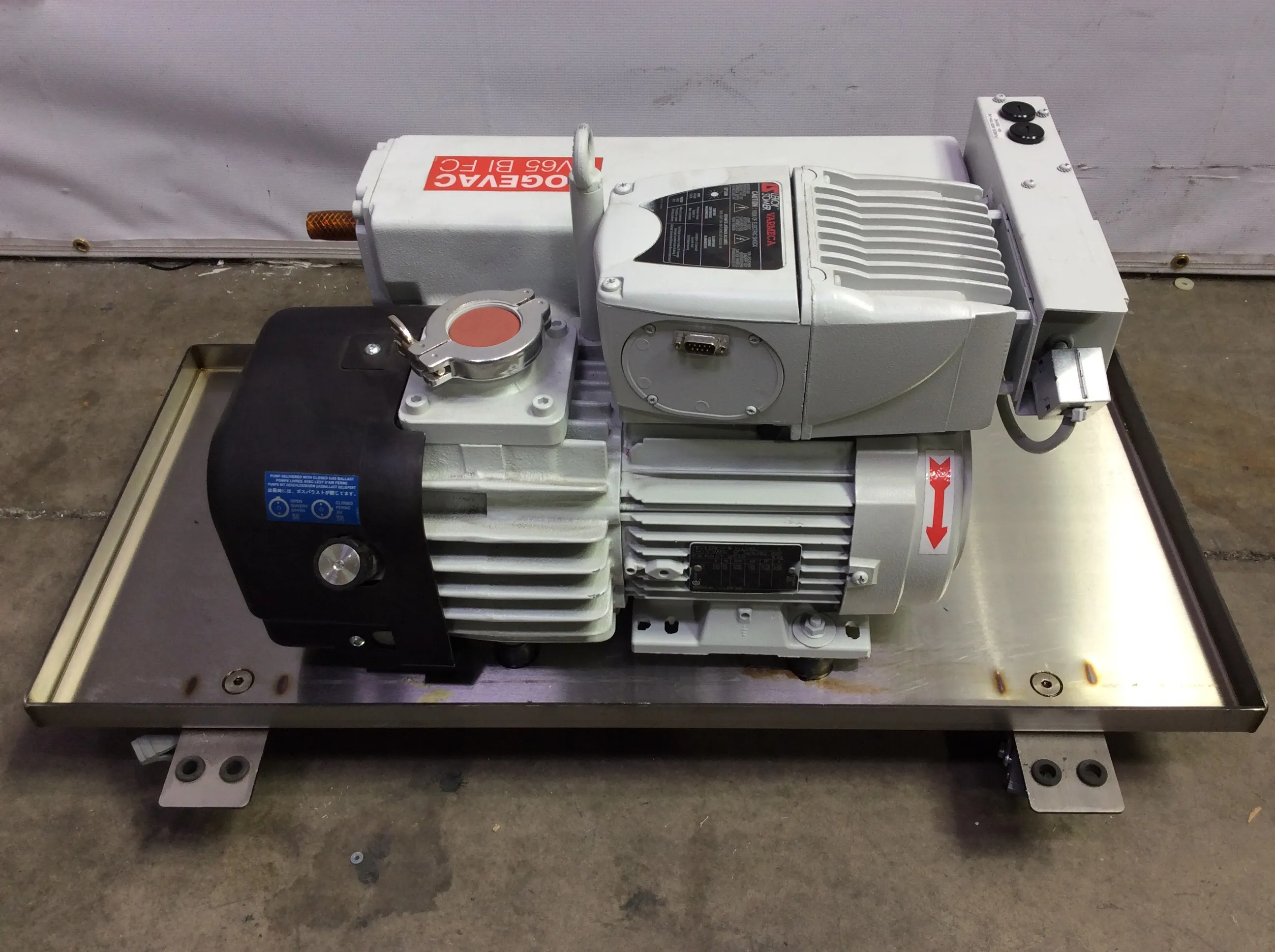 Sogevac SV65 BIFC Vacuum Pump w/cart Used