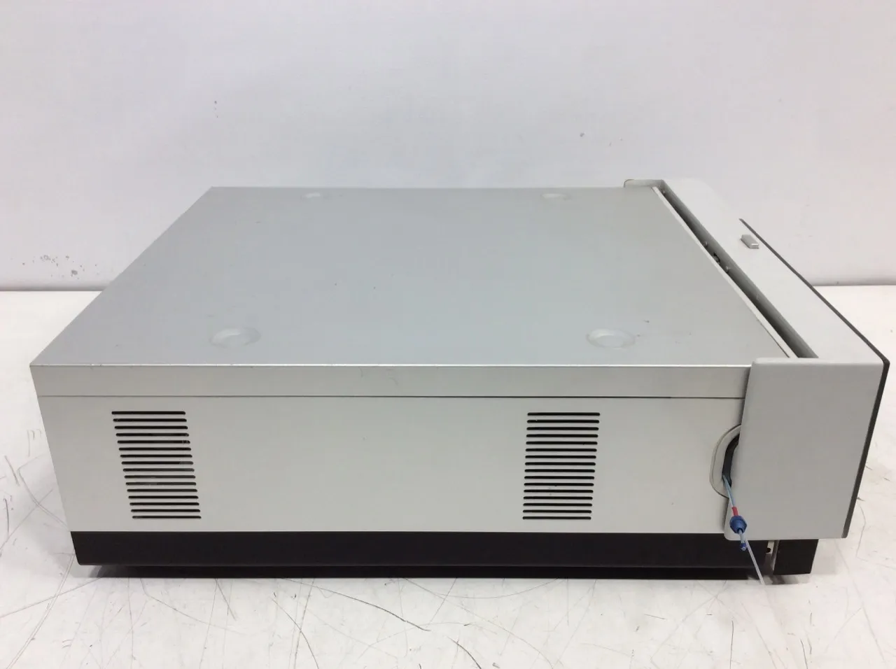 Dionex TCC-3100 Column Thermostat for HPLC / FPLC / GC / CE