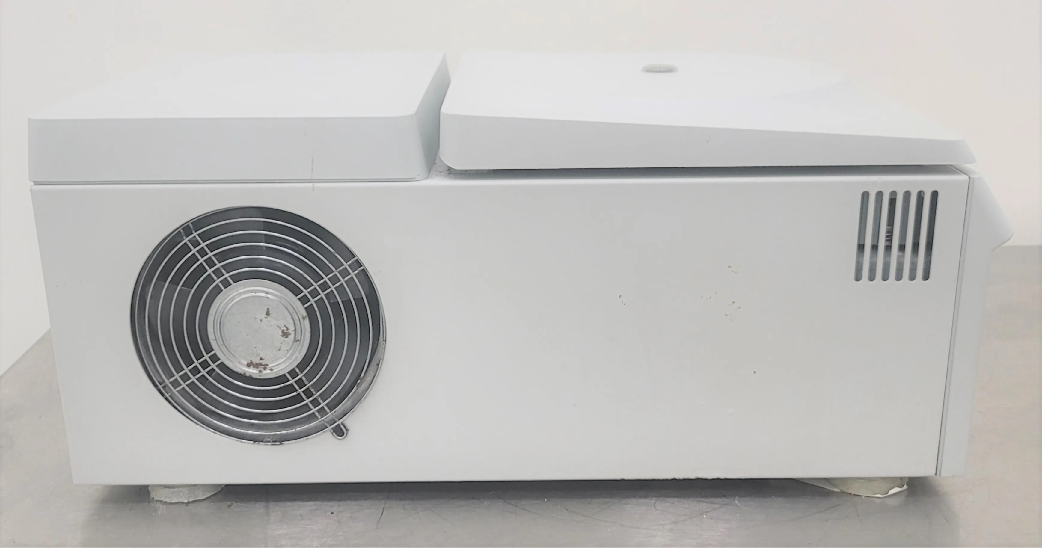 Eppendorf 5417R Benchtop Centrifuge