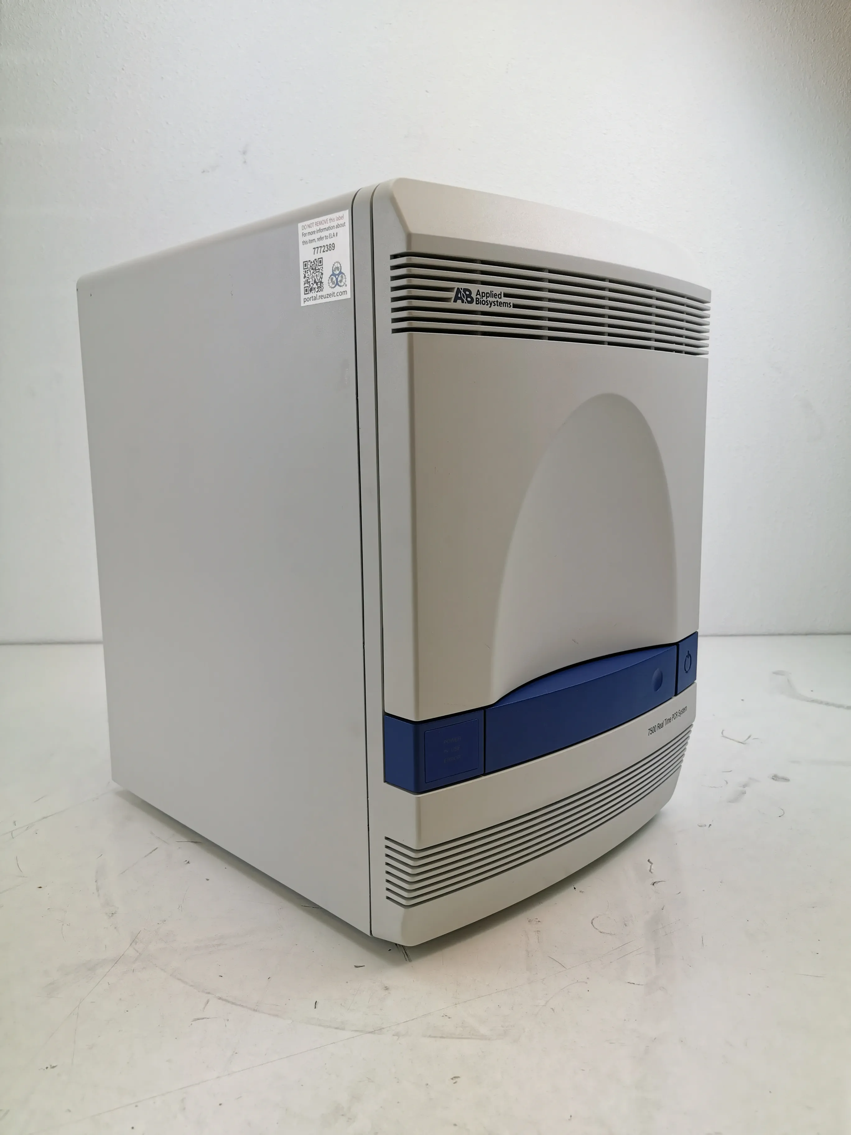 Applied Biosystems 7500 Fast Real-Time PCR System