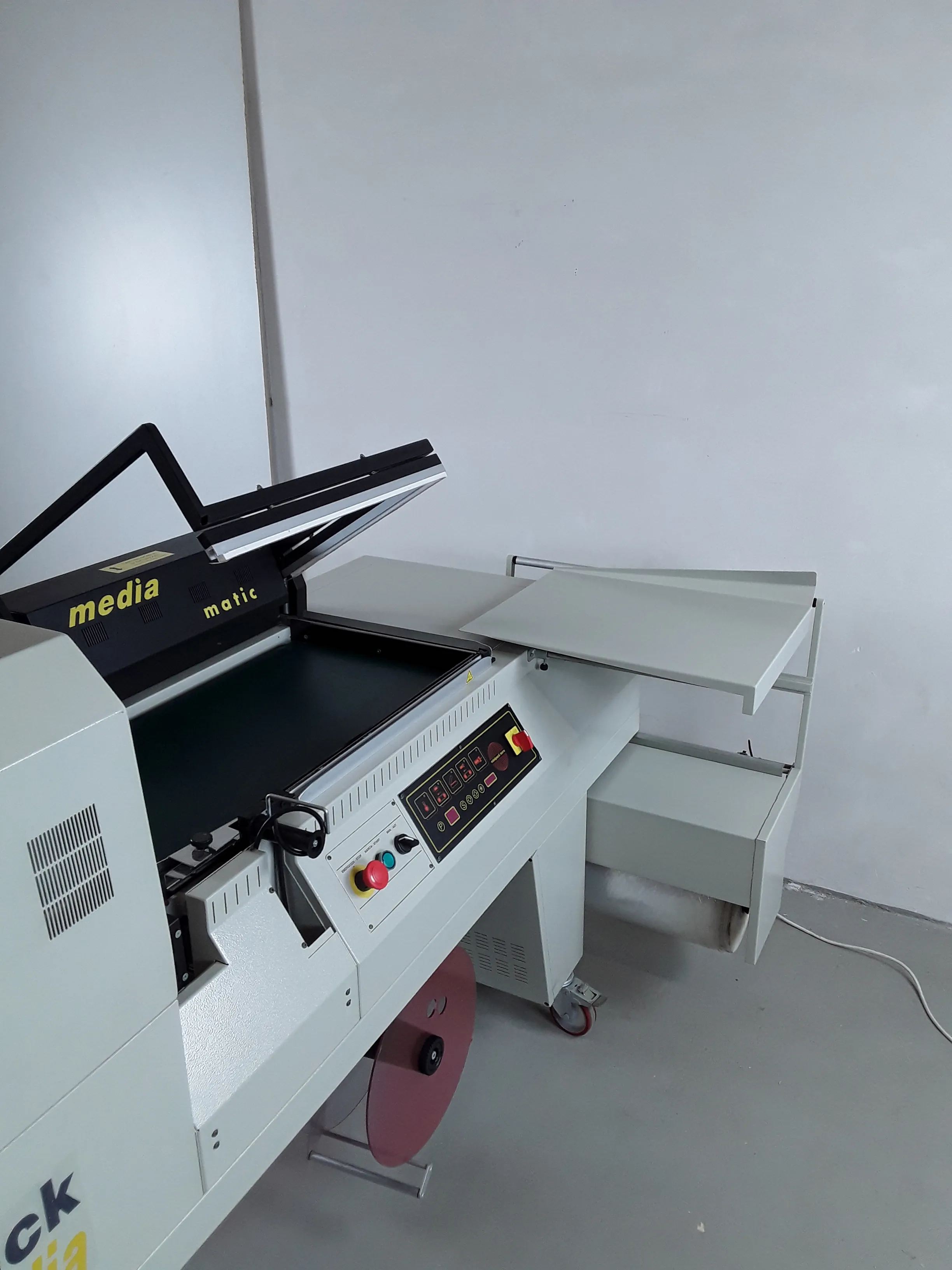 Minipack Media Matic Packaging Machine