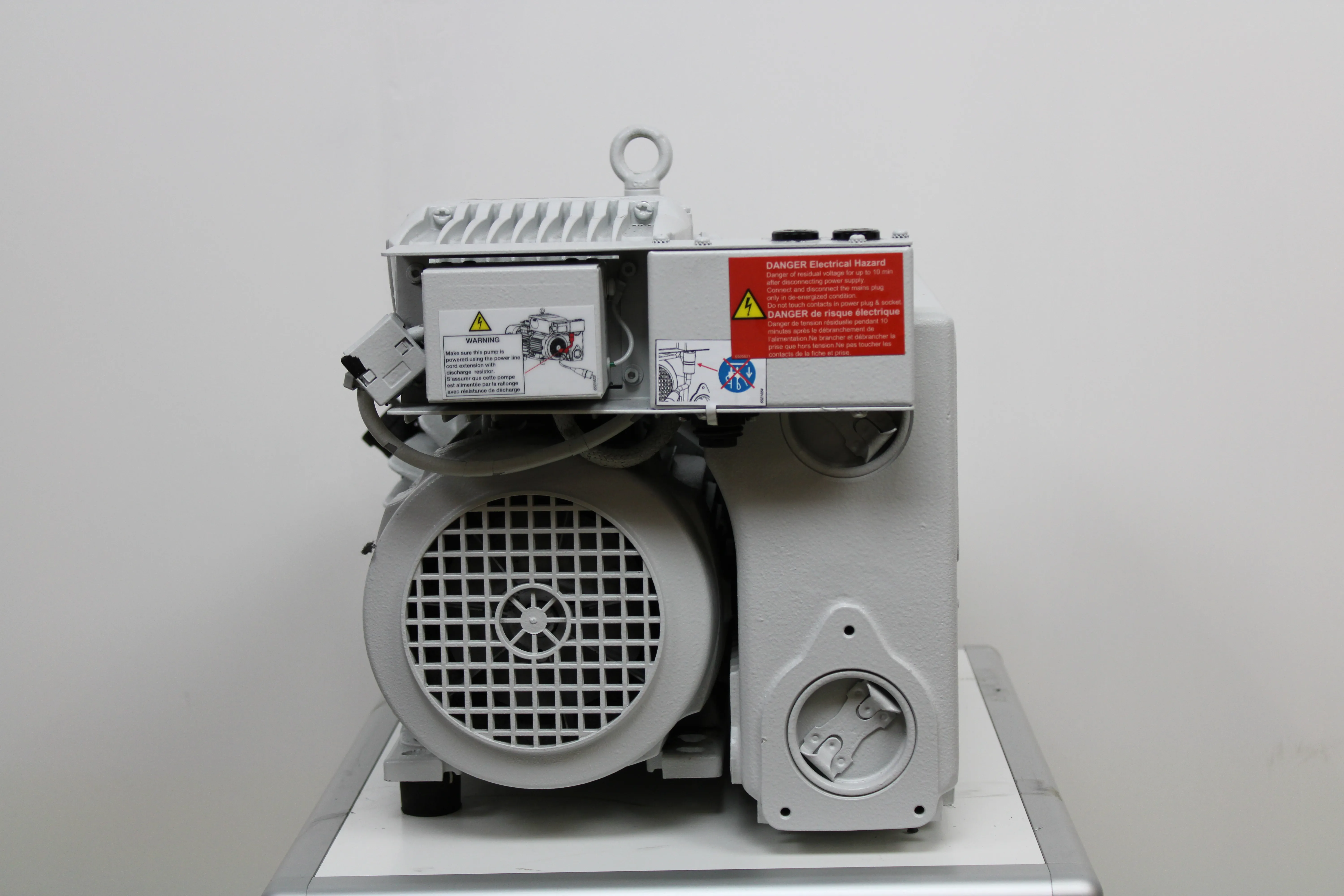 Leybold SOGEVAC SV65BIFC 960465V013001 Vacuum Pump 230V 50/60Hz