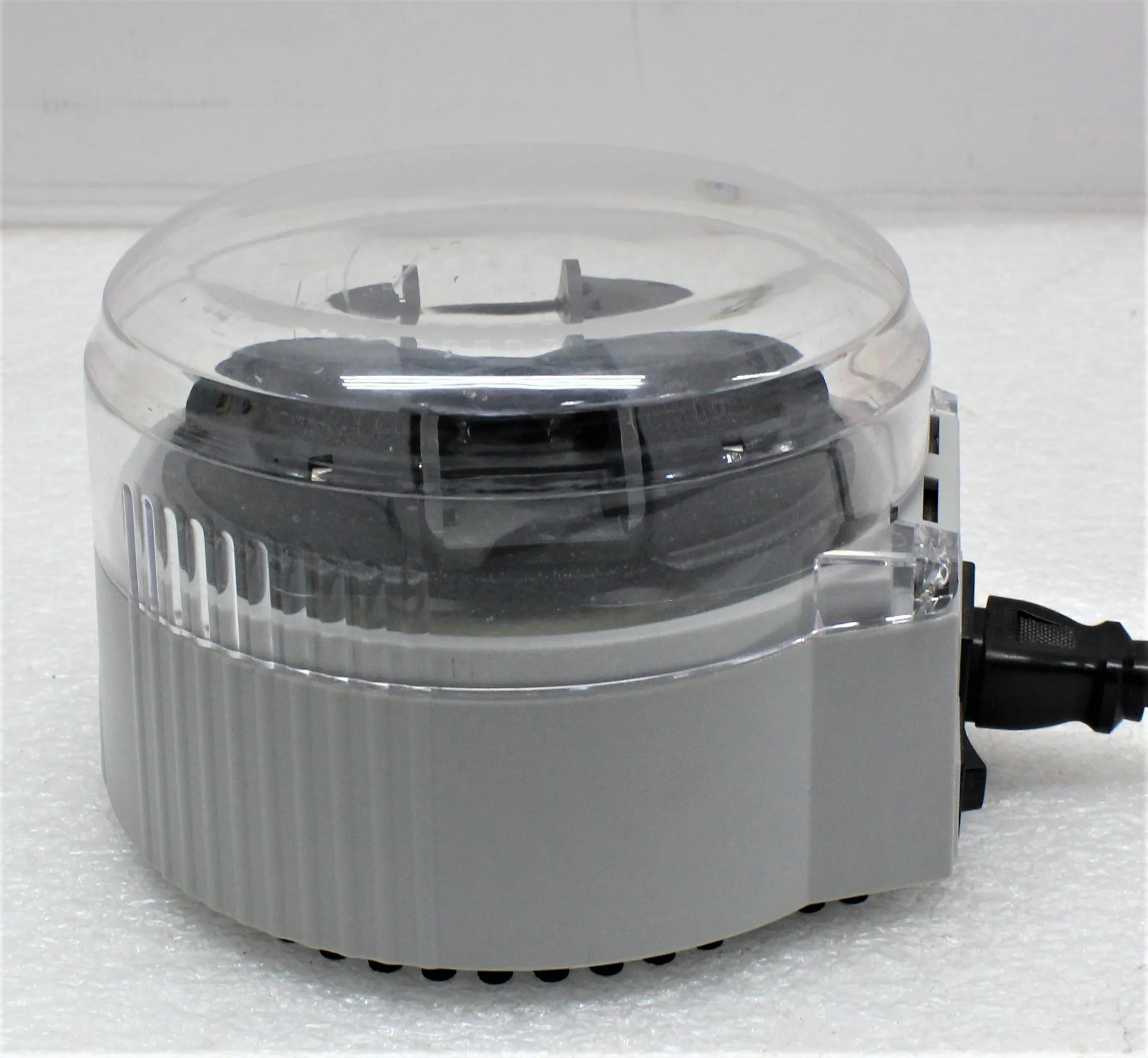 Ion Torrent 4479673 Chip MiniFuge Centrifuge for Ion PGM/Ion Proton Chips