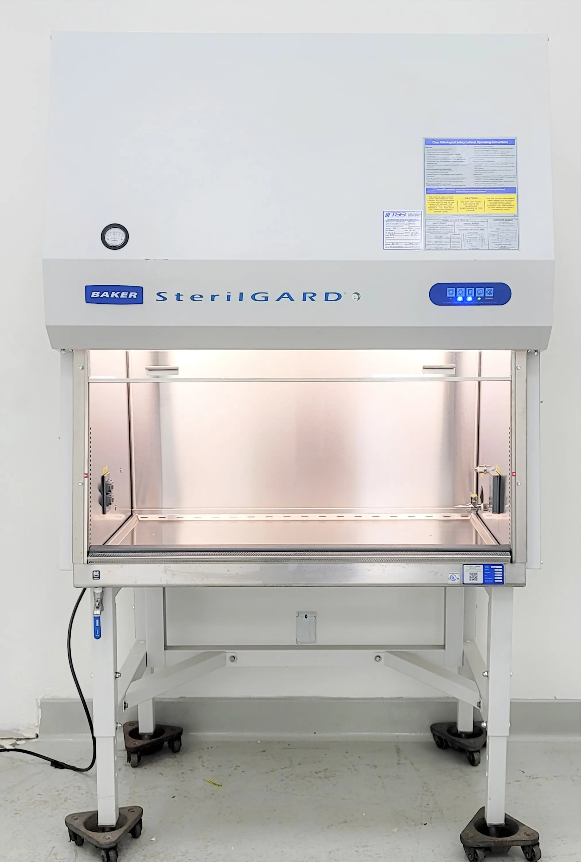 Used Baker SterilGARD SG404 Biosafety Cabinet Class 1