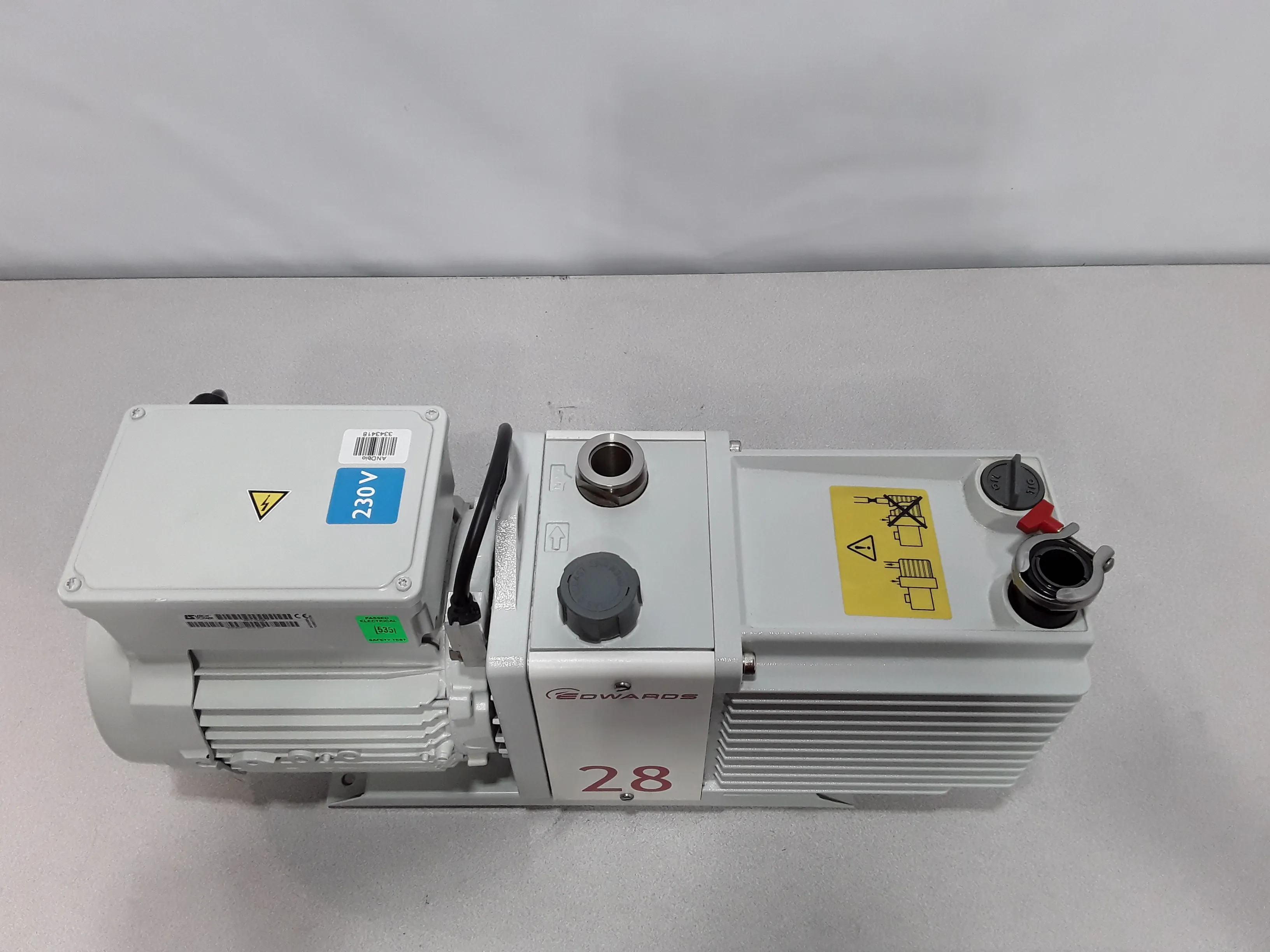 Edwards E2M28 Vacuum Pump 220V 50Hz/60Hz