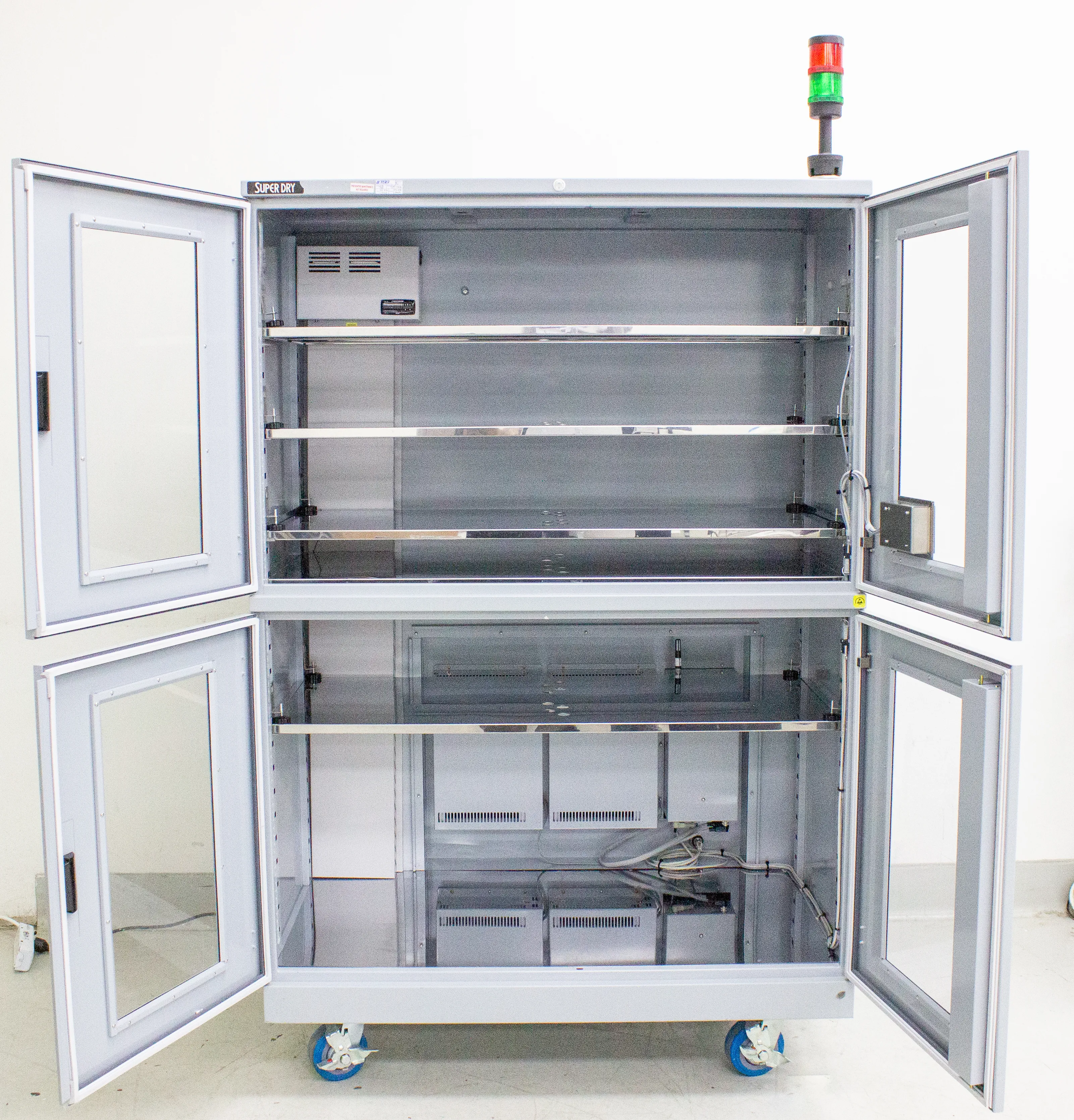 Totech SuperDry Storage Cabinet SD+ 1104-22 w/ SH 120-4 Heater & Alarm Light E (Excellent) Used