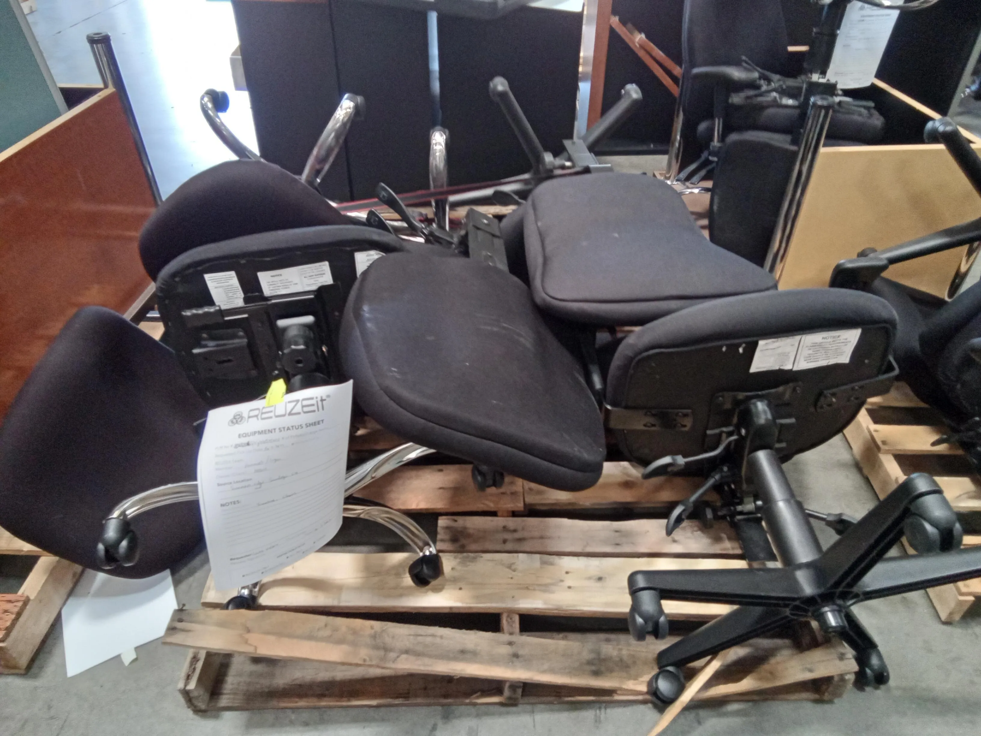 Used Medical Equipment: Office Furniture