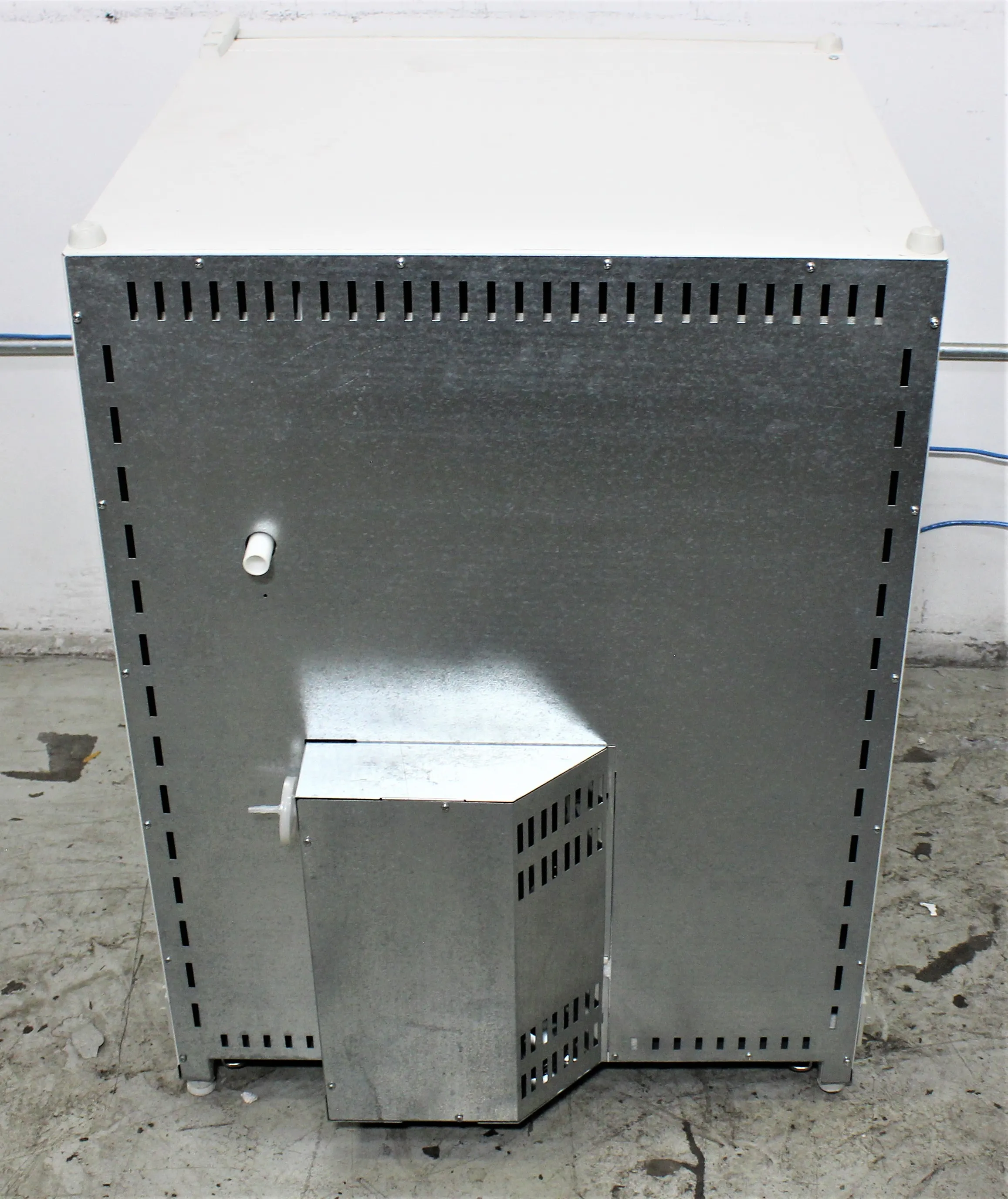 Kendro HERAcell C CO2 Incubator - AS-IS, For Parts or Not Working, Taiwan - 99107349