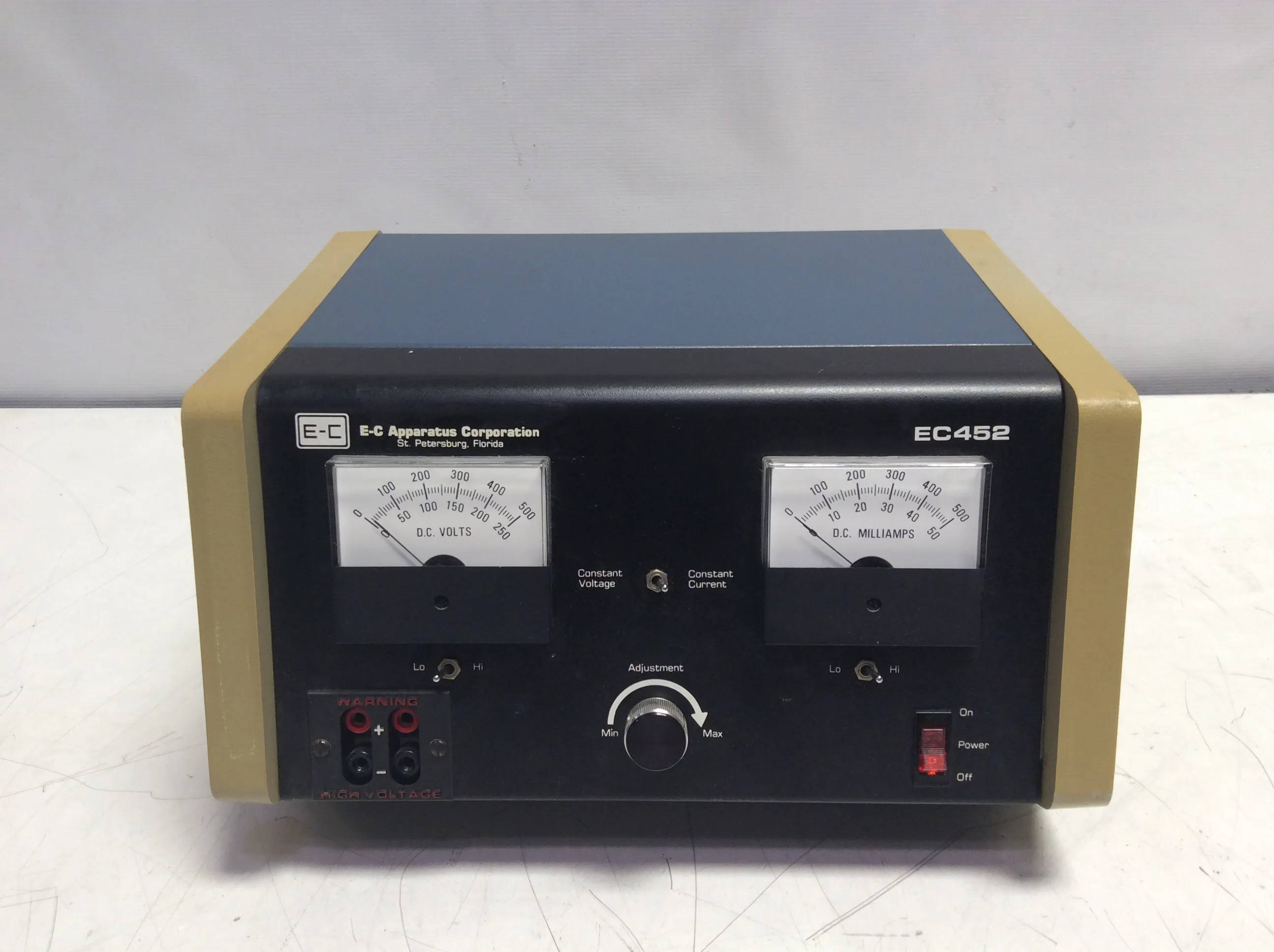 E-C Apparatus EC452 Electrophoresis Power Supply Used 115 VAC 50-60 Hz 385 W