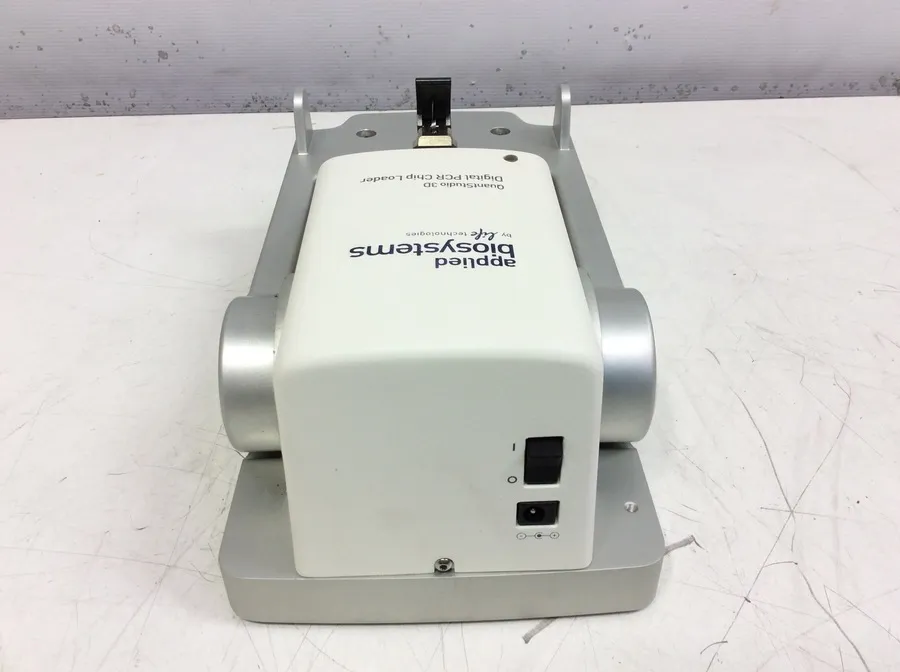 Applied Biosystems QuantStudio 3D Digital PCR Chip Loader 4482592