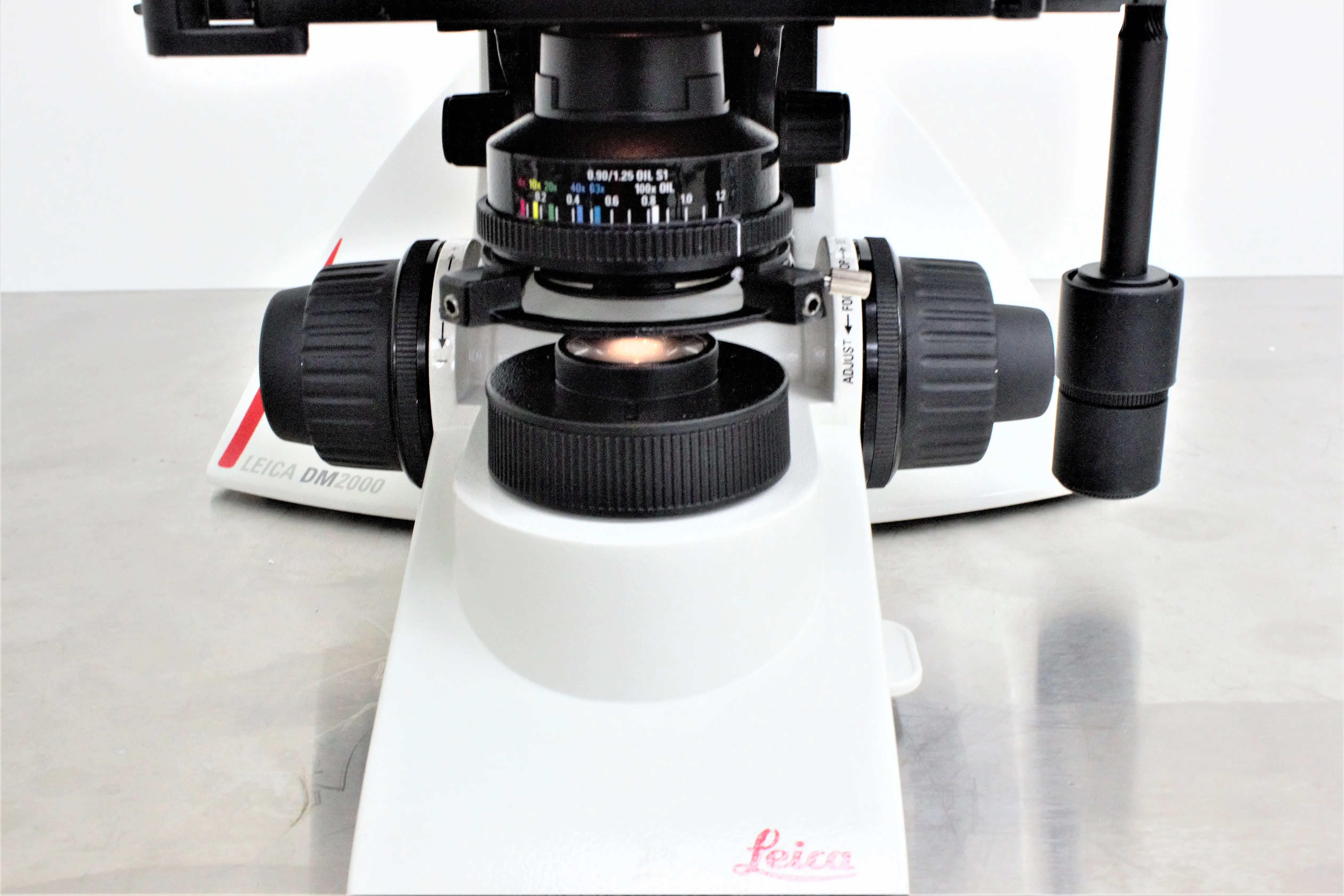 LEICA DM2000 Microscope with ICC50W Camera