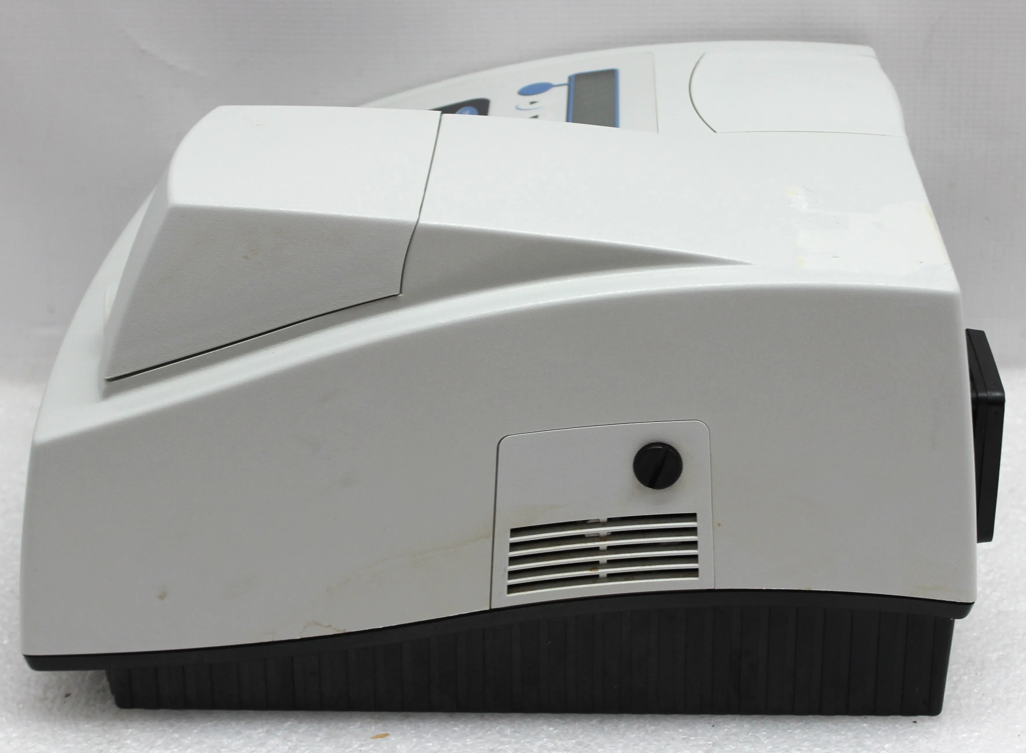 Thermo Fisher Genesys 20 4001/4 UV-Vis Spectrometer