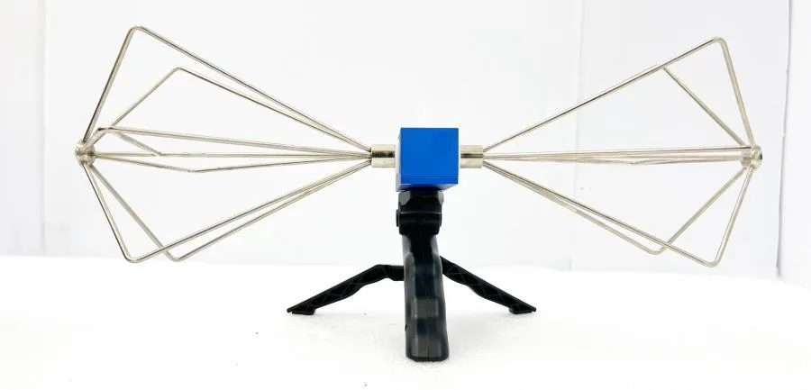 TekBox TBMA1 30MHz 1000 MHz Biconical Measurement Antenna