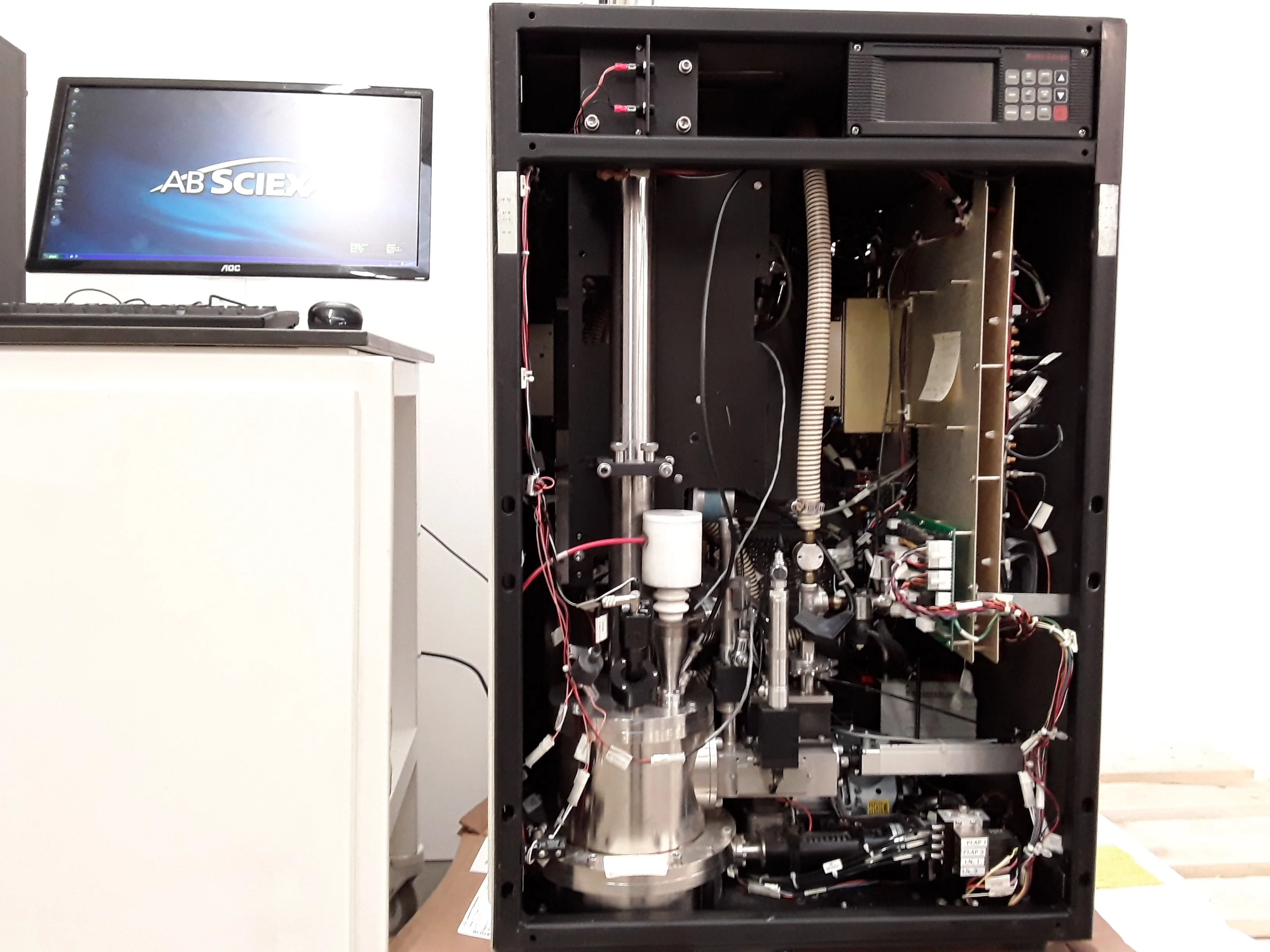 Applied Biosystems Voyager DE Biospectrometry Work Station