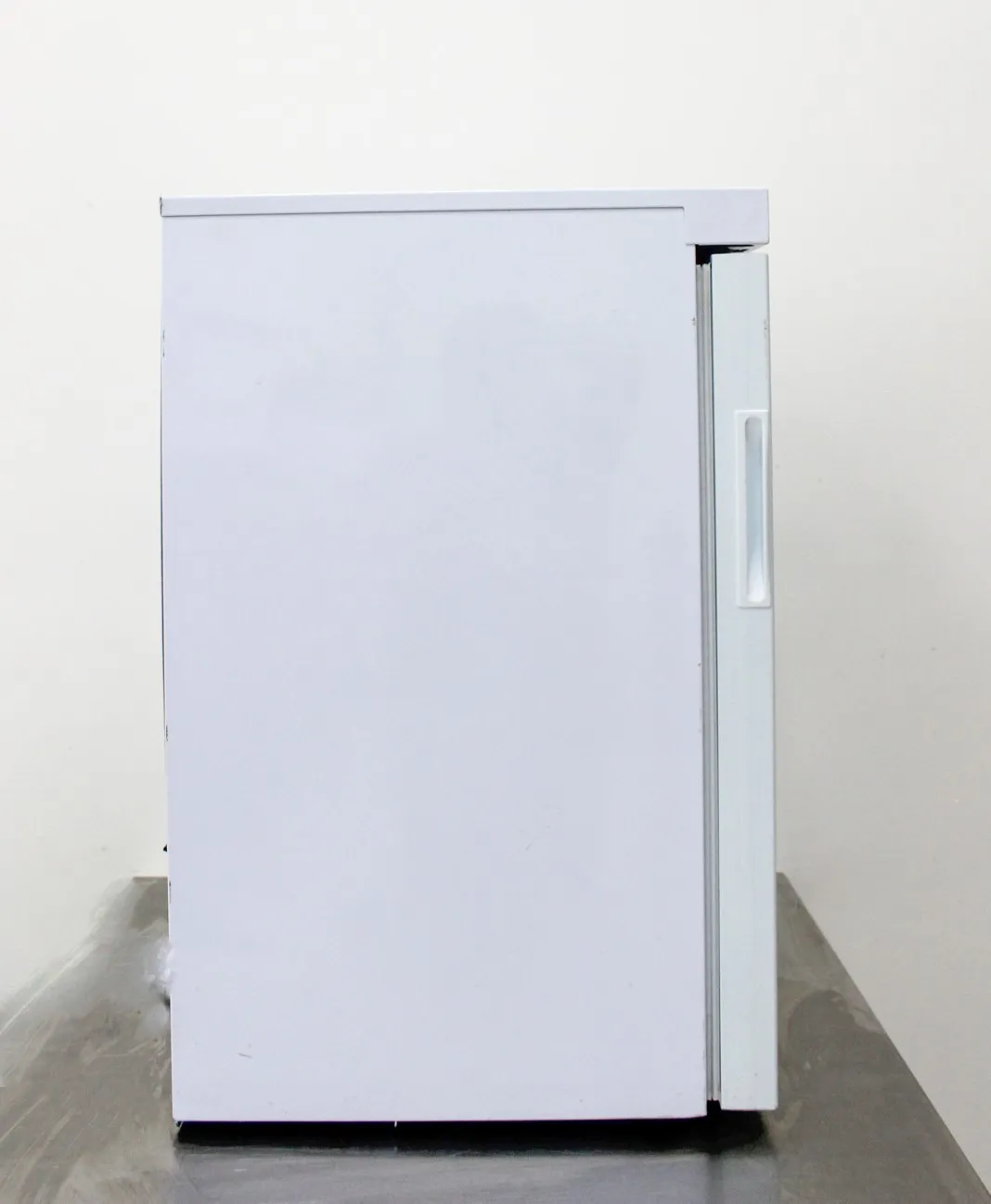 American Biotech Supply Pharmacy Undercounter Refrigerator Freestanding 2.5 cu ft