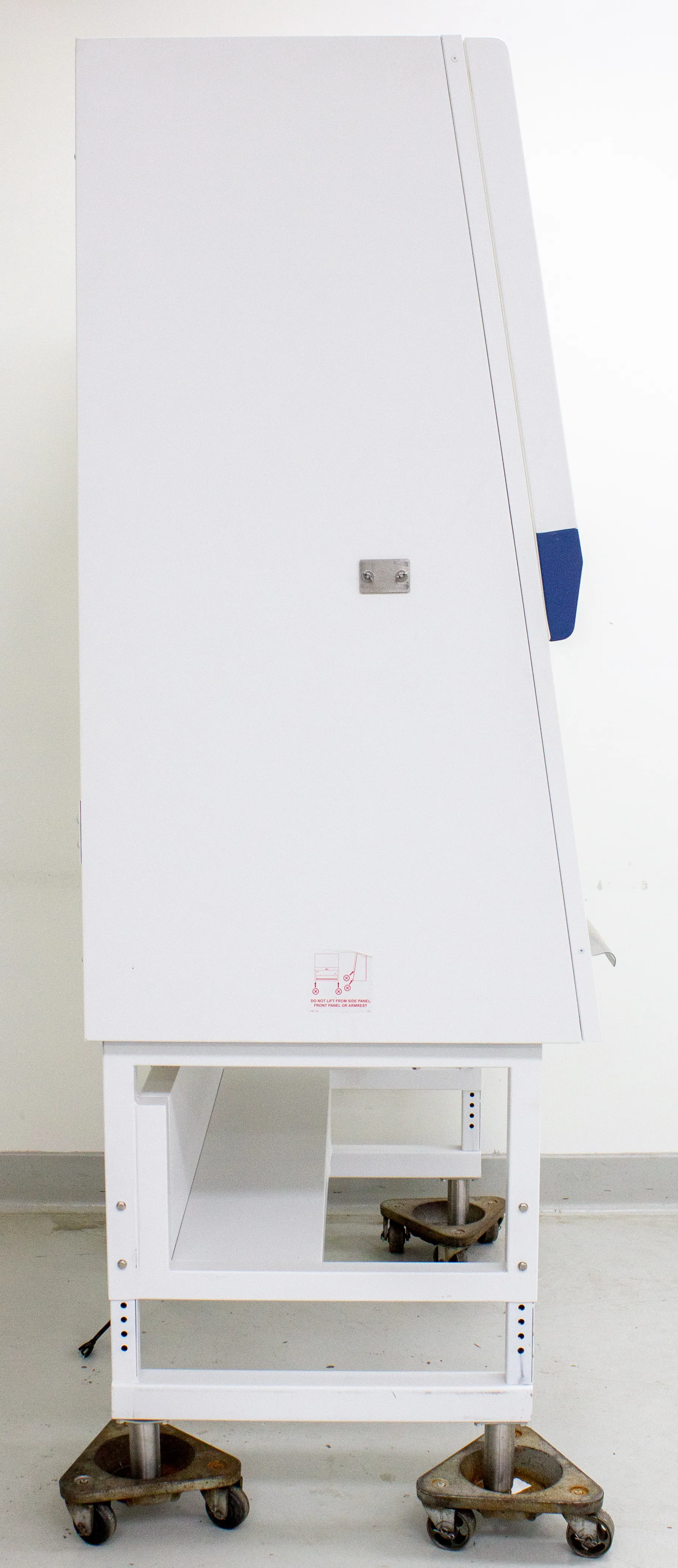 Esco Labculture LA2-4A2 Class II Type A2 Biological Safety Cabinet - Used Laboratory Equipment