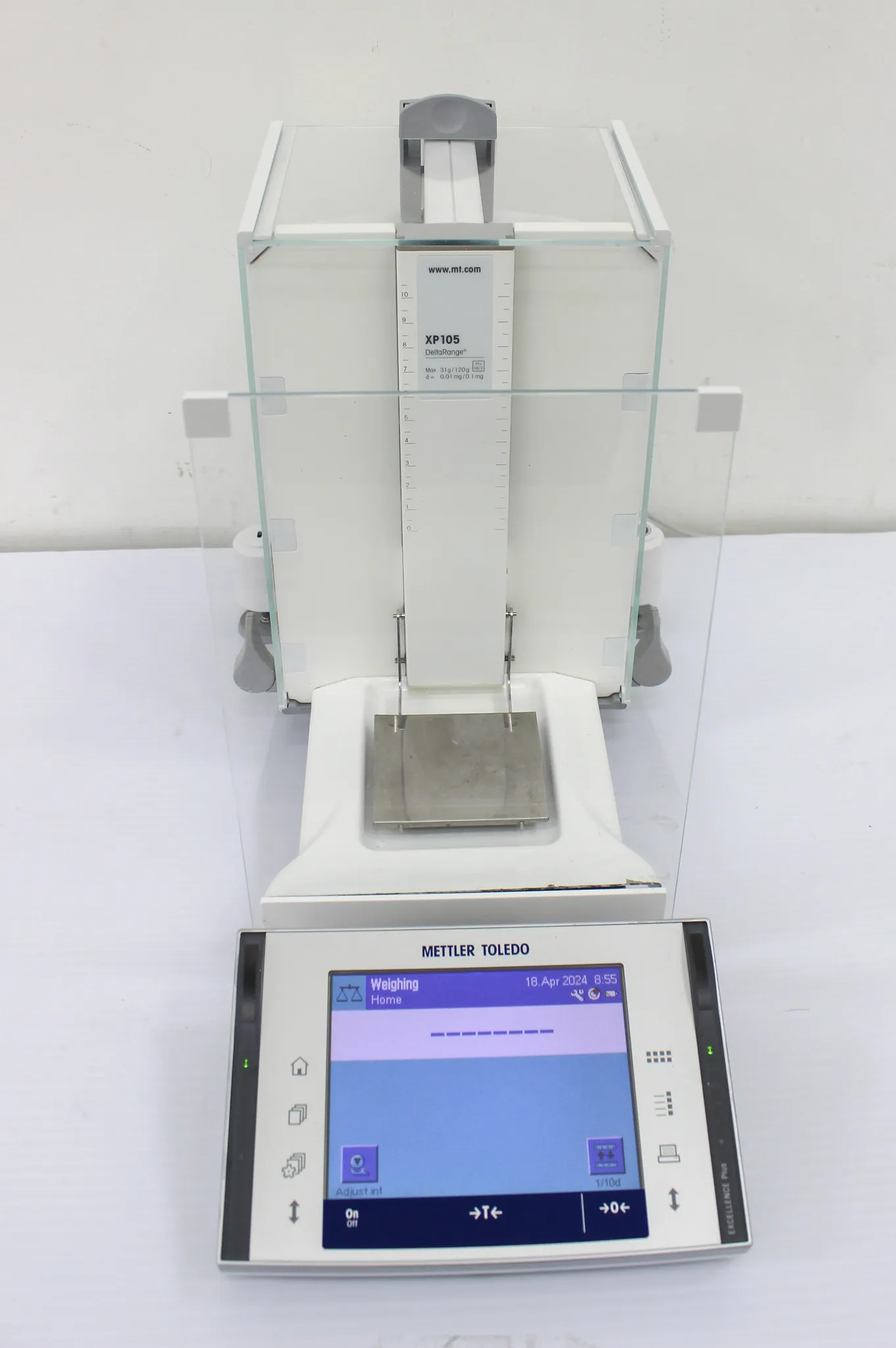 Mettler Toledo XP105DR Analytical Balance Scale